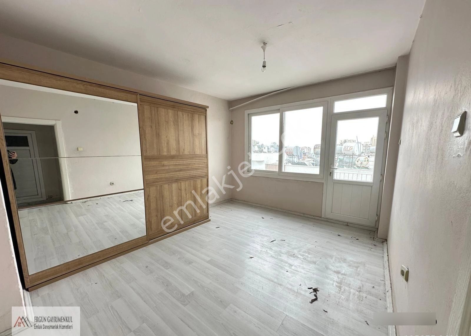 Pirireis Mahallesinde 3+1 Amerikan Mutfak İçi Temiz Kiralık - Görsel 8