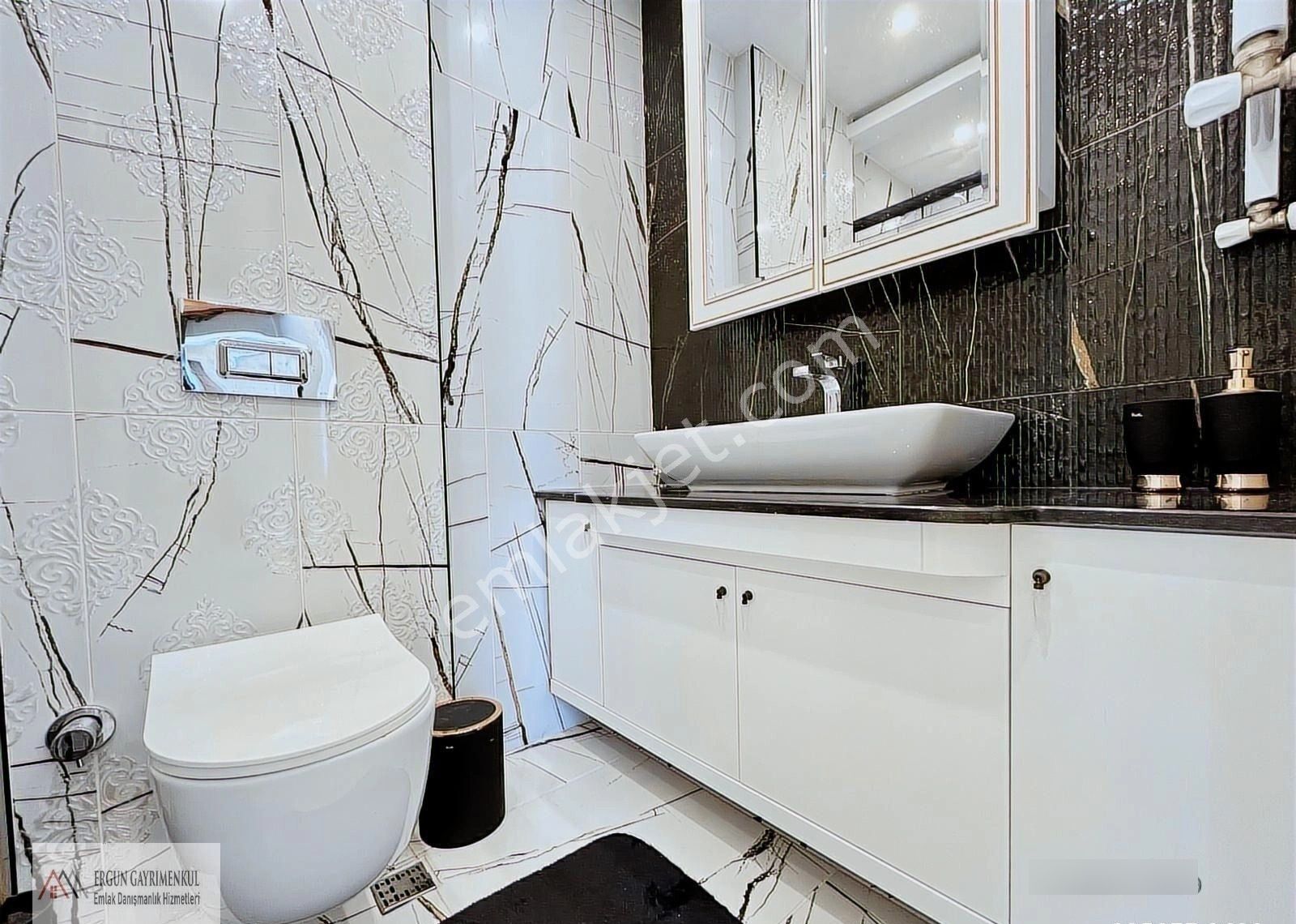 Havuzlu Site İçinde Bulunan Harika Lokasyonda 3+1 Kiralık Daire - Görsel 7