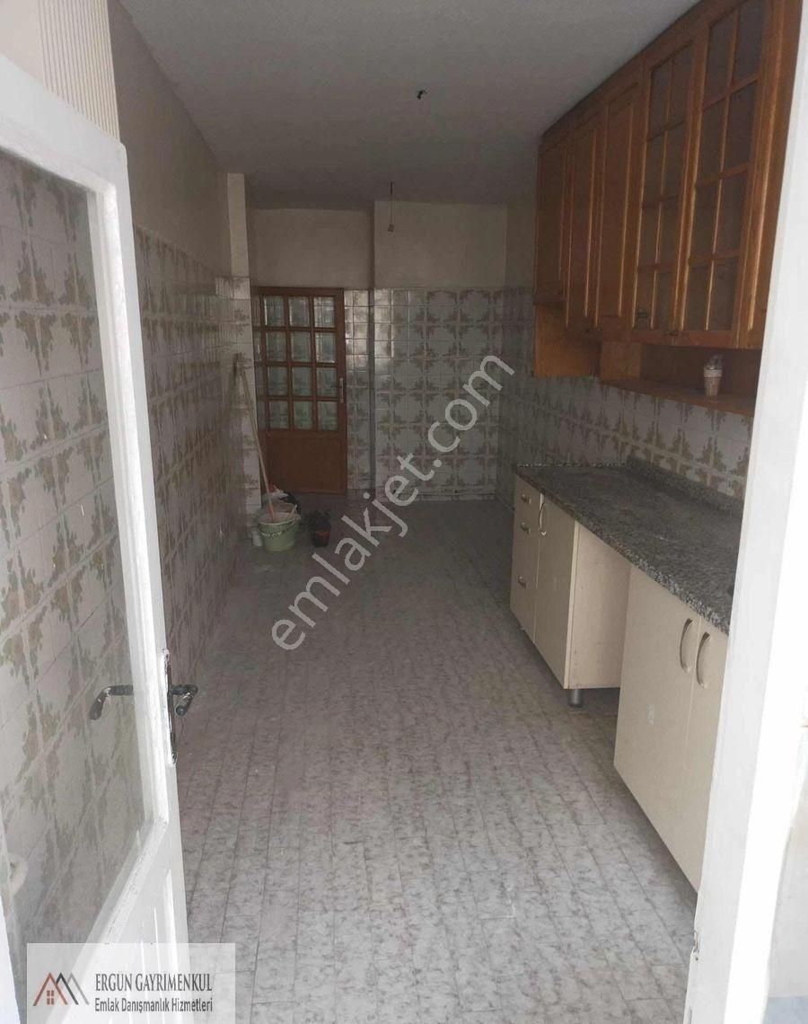 İnönü Mahallesinde 3+1 Geniş Oturum Merkezi Lokasyon Daire - Görsel 3