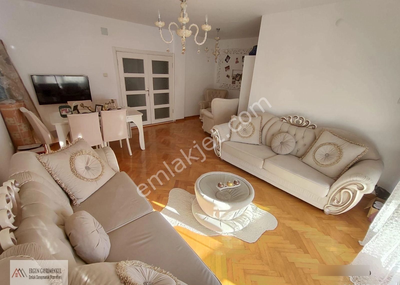 Ergünden İnönüde Kushimoto Sokağında Satılık 3+1 Daire