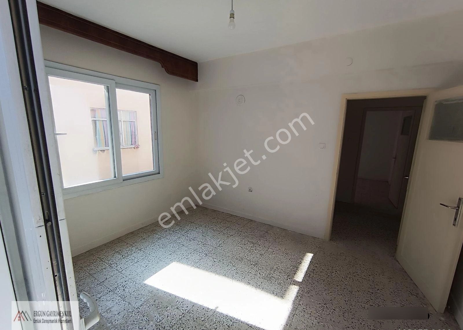 Ergünden Güvenevlerde Fırsat Satılık Alanya Sokağında 3+1 Daire - Görsel 23