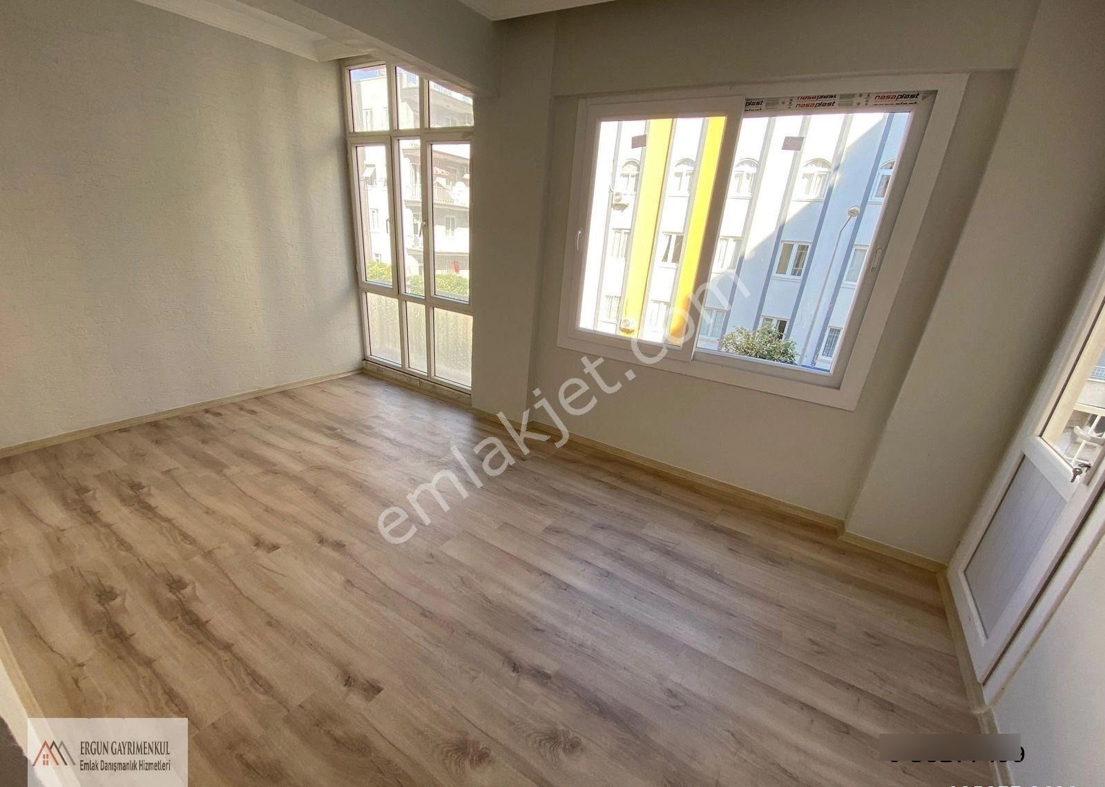 Ergünden Cumhuriyette Ara Kat İçi Full Yapılı Satılık 3+1 Daire - Görsel 12