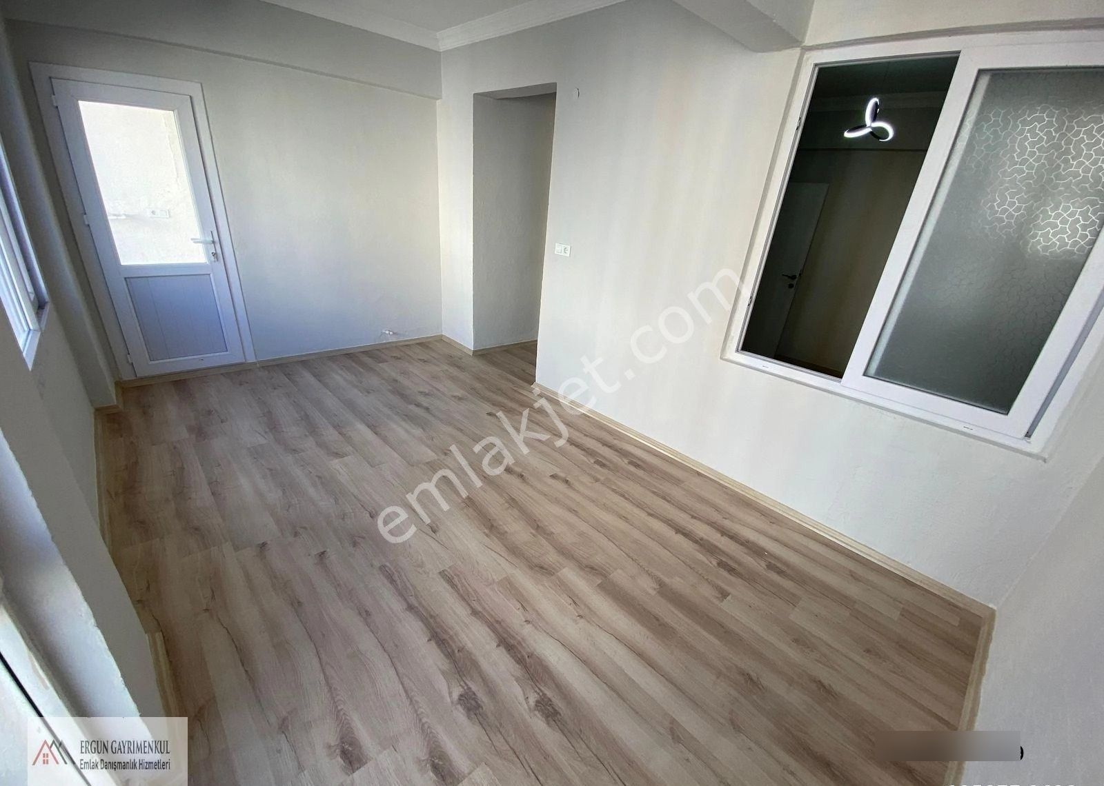 Ergünden Cumhuriyette Ara Kat İçi Full Yapılı Satılık 3+1 Daire - Görsel 13