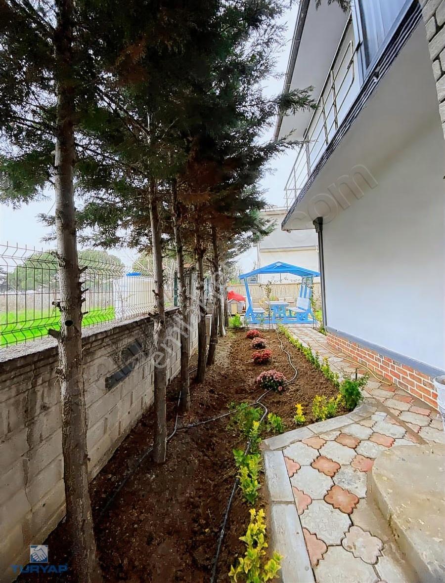 Biga Çeşmealtı 5+1 Bahçeli İskanlı Eşyalı Satılık Villa - Görsel 3