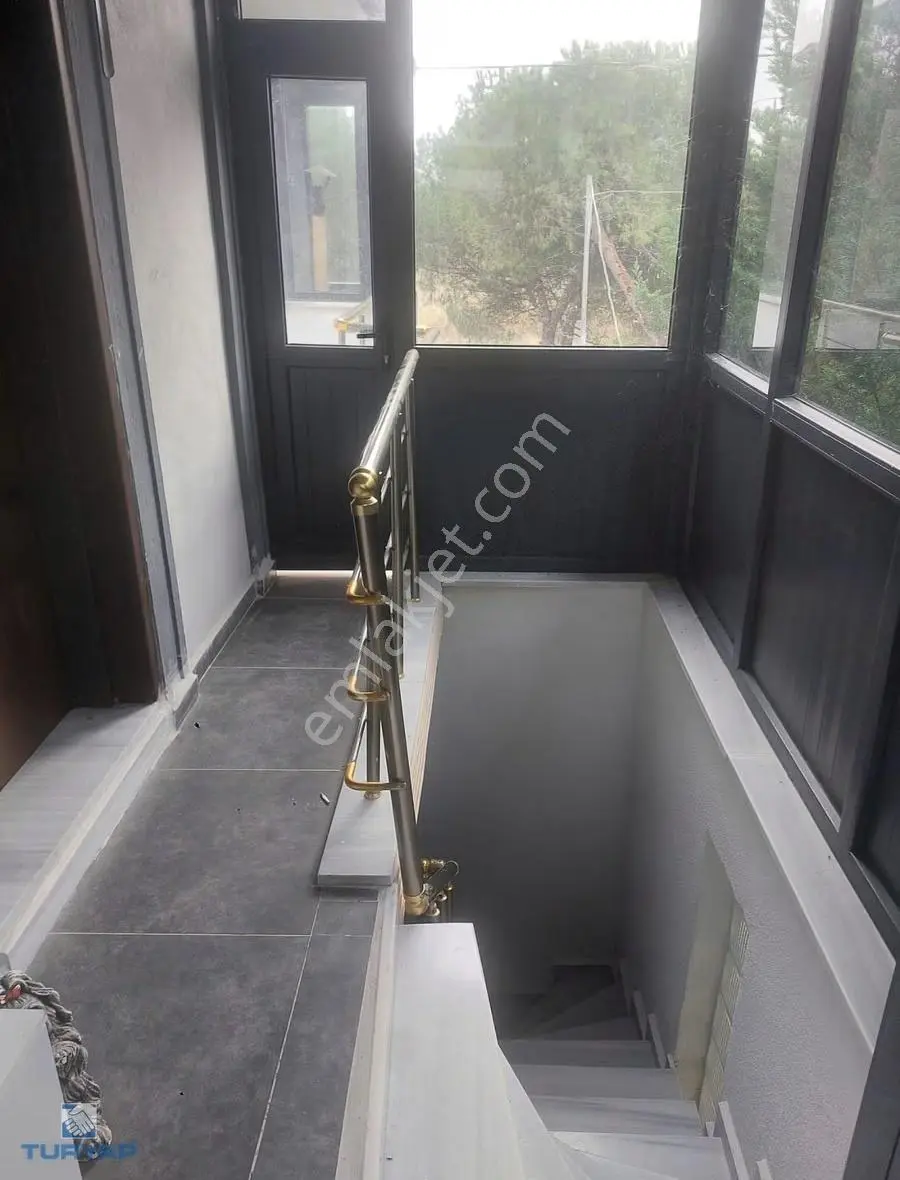 Biga Çeşmealtı 5+1 Bahçeli İskanlı Eşyalı Satılık Villa - Görsel 27