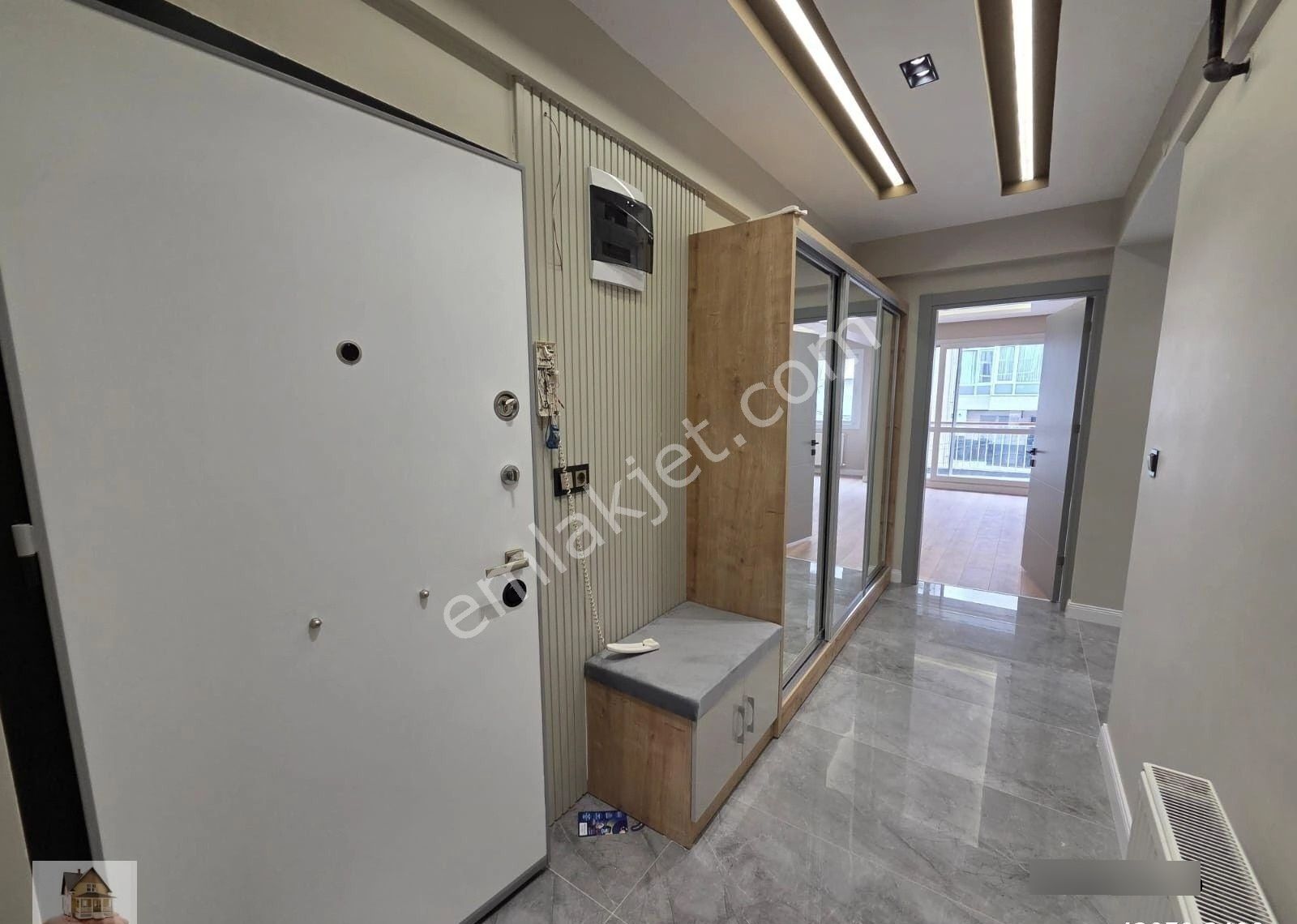 Askeri Hastane Ve Pazaryerine Yakın Full Tadilatlı Daire - Görsel 21