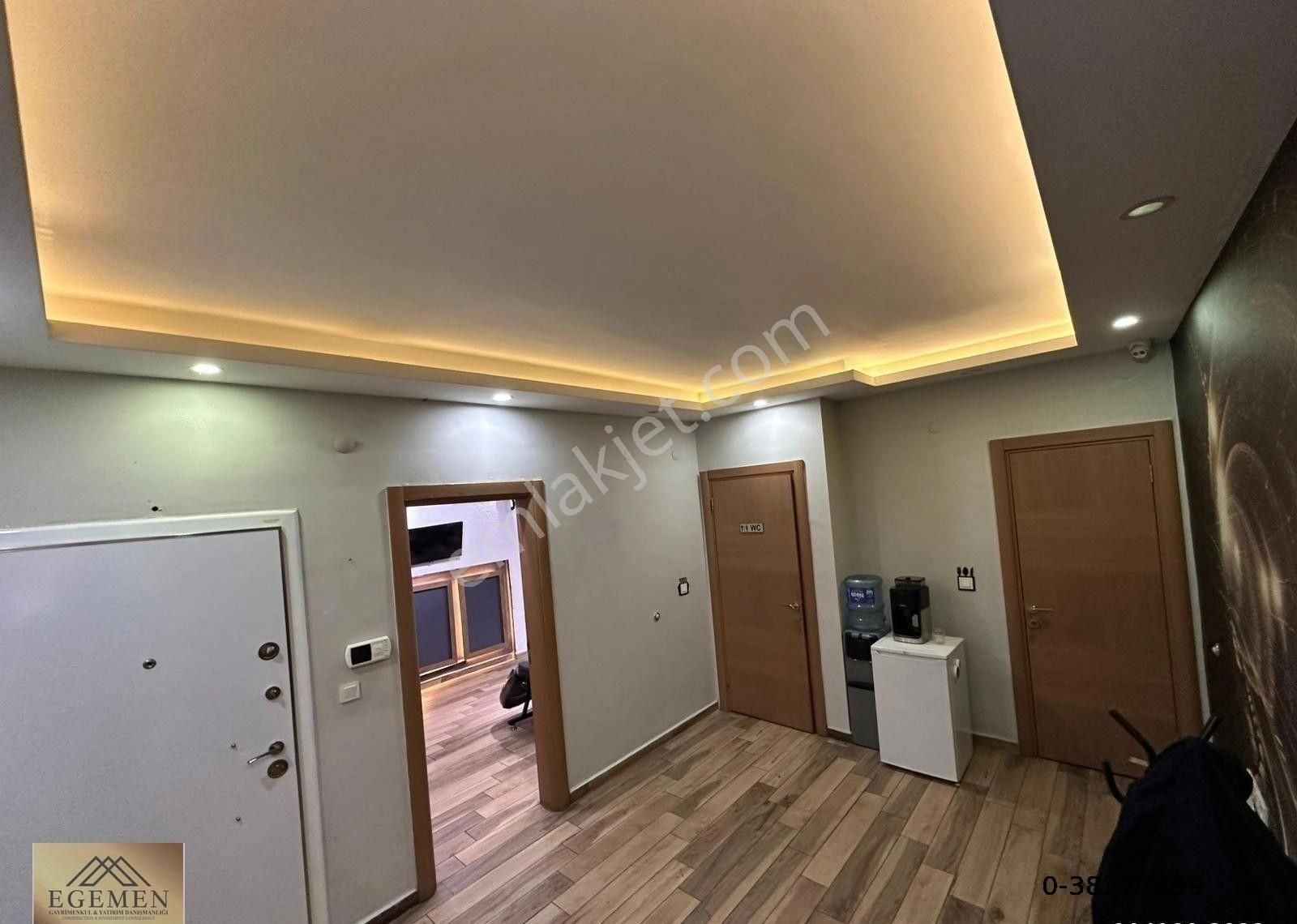 Kuşadası Merkezde Satılık İşyeri - Görsel 2