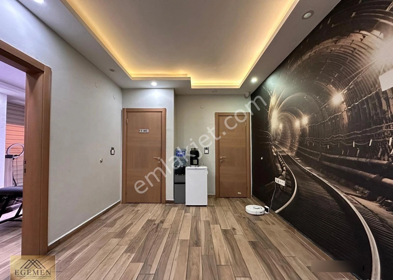 Kuşadası Merkezde Satılık İşyeri - Görsel 9