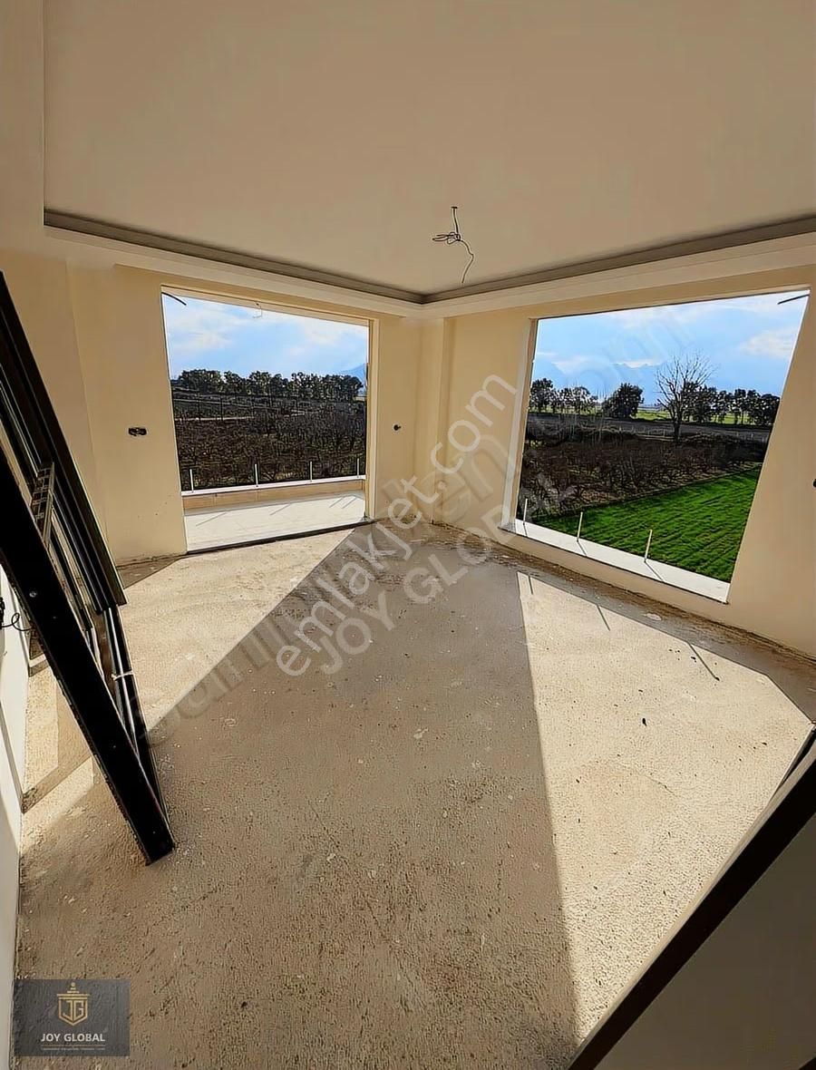 Yeniköyde Geniş Katta Asansörlü 2+1 Ayrı Mutfak Çift Balkonlu - Görsel 6