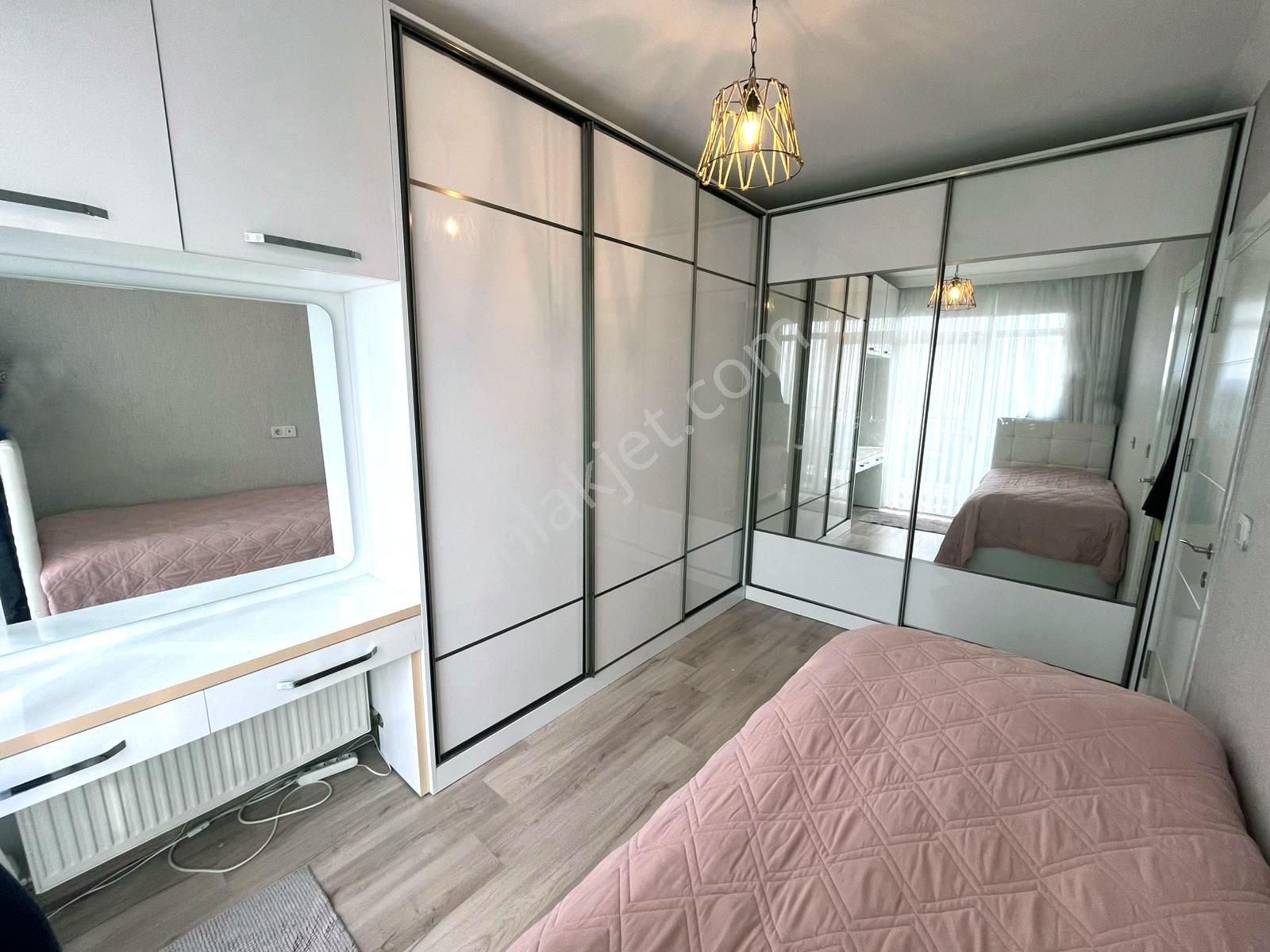 Eşyalı Satılık 1+1 Daire Çakırlar Bakan Tower'da - Görsel 6