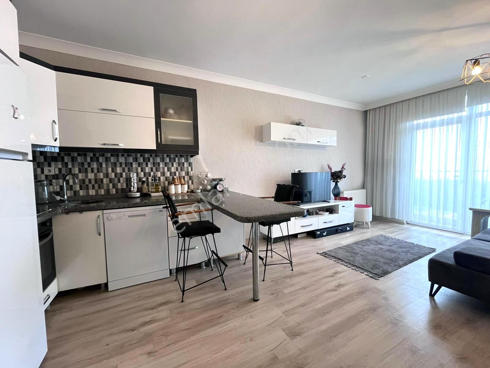 Eşyalı Satılık 1+1 Daire Çakırlar Bakan Tower'da - Görsel 12