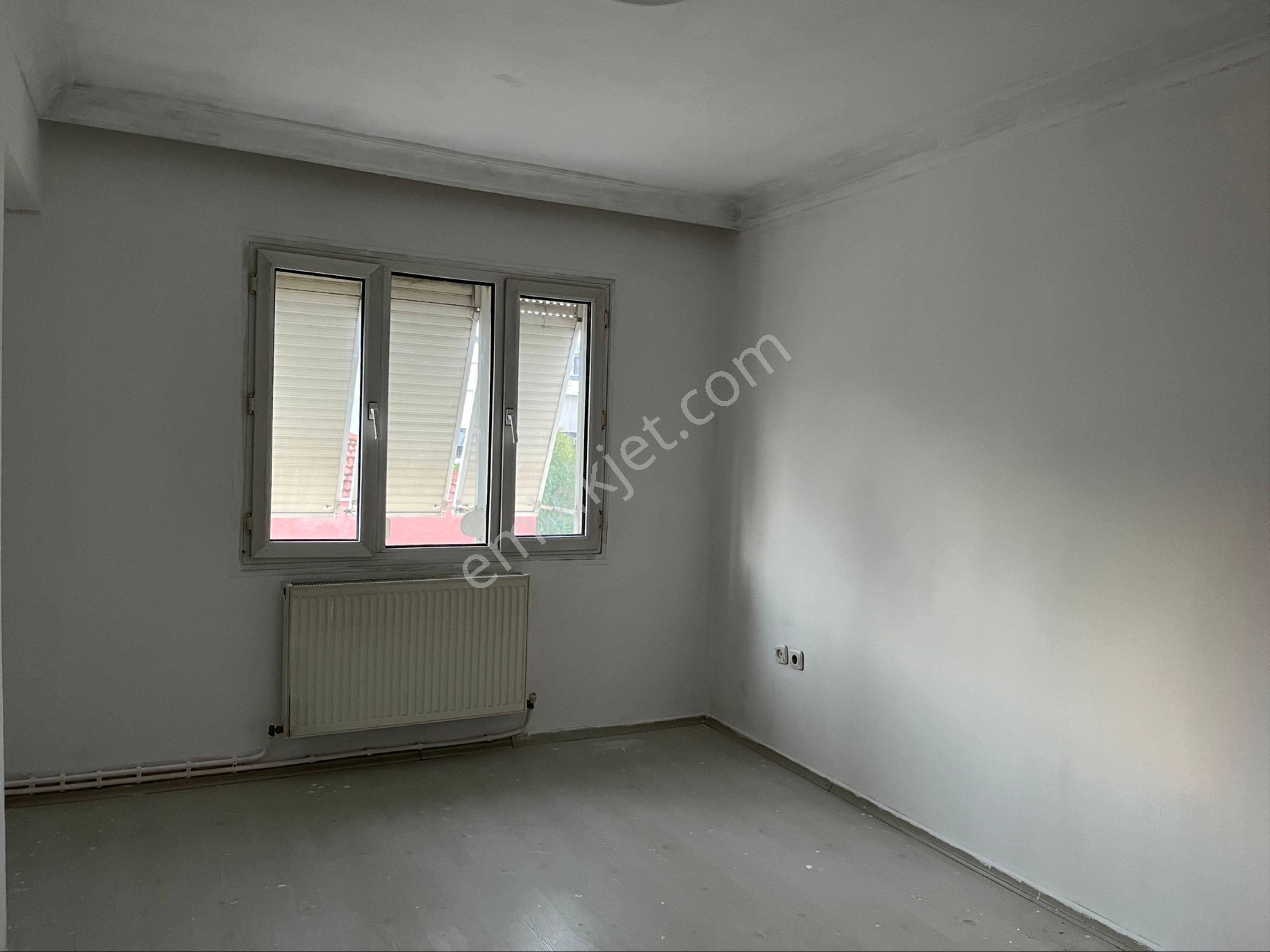 Denize Yakın Karşıyaka’da Ferah Kiralık Daire - Görsel 10