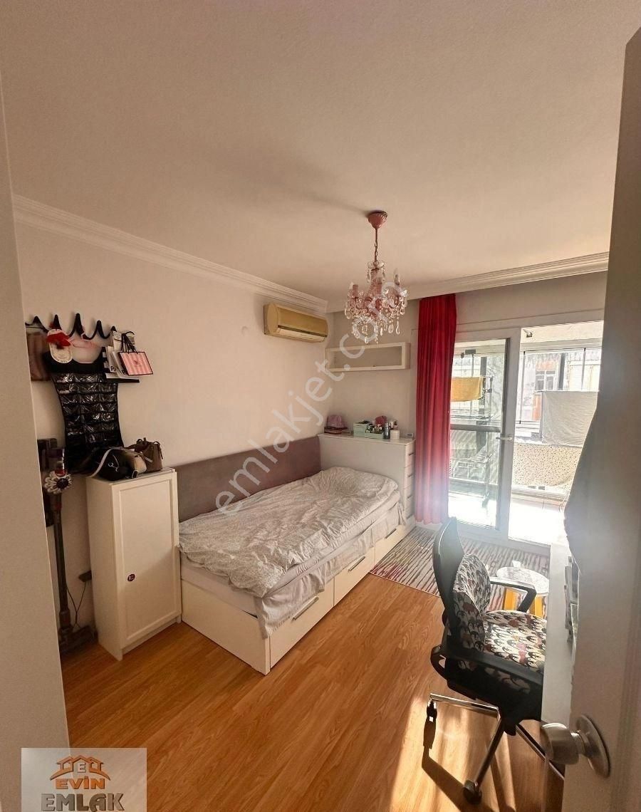 Poligon Metroya 3 Dak. Otoparklı Kapıcılı Eşyalı 3+1 Çok Bakımlı - Görsel 11