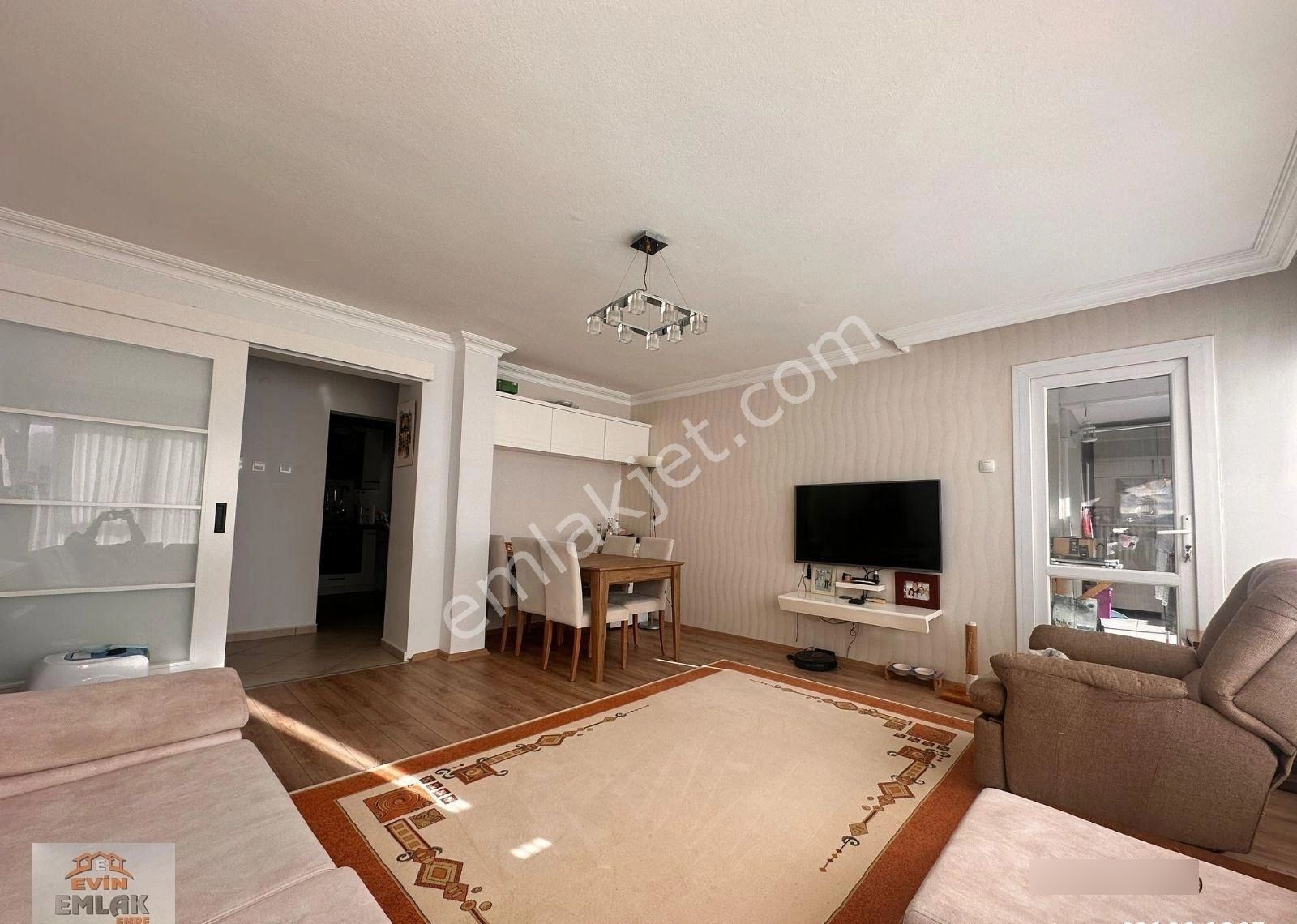 Poligon Metroya 3 Dak. Otoparklı Kapıcılı Eşyalı 3+1 Çok Bakımlı - Görsel 2