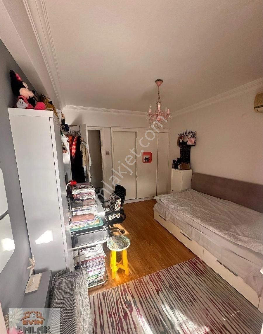 Poligon Metroya 3 Dak. Otoparklı Kapıcılı Eşyalı 3+1 Çok Bakımlı - Görsel 13