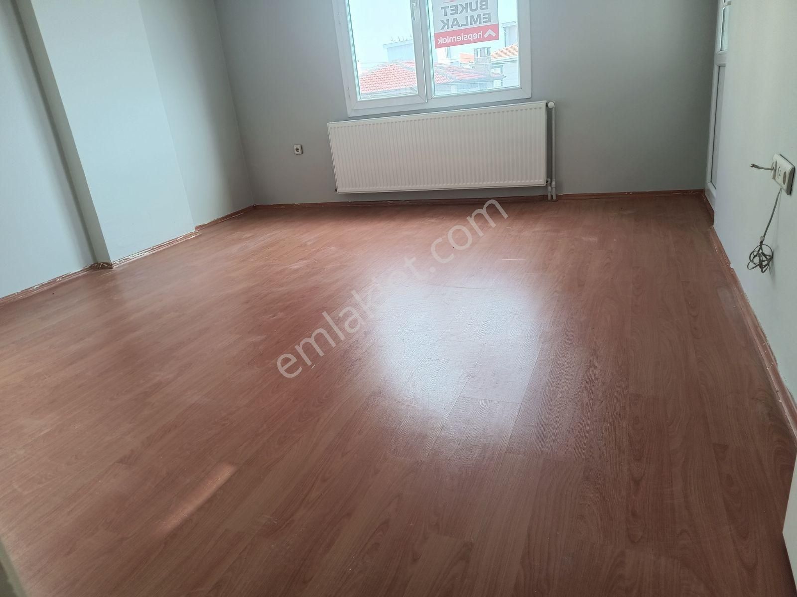 Buket Emlaktan Satılık 2+1 Daire Ara Kat Doğalgazlı - Görsel 4