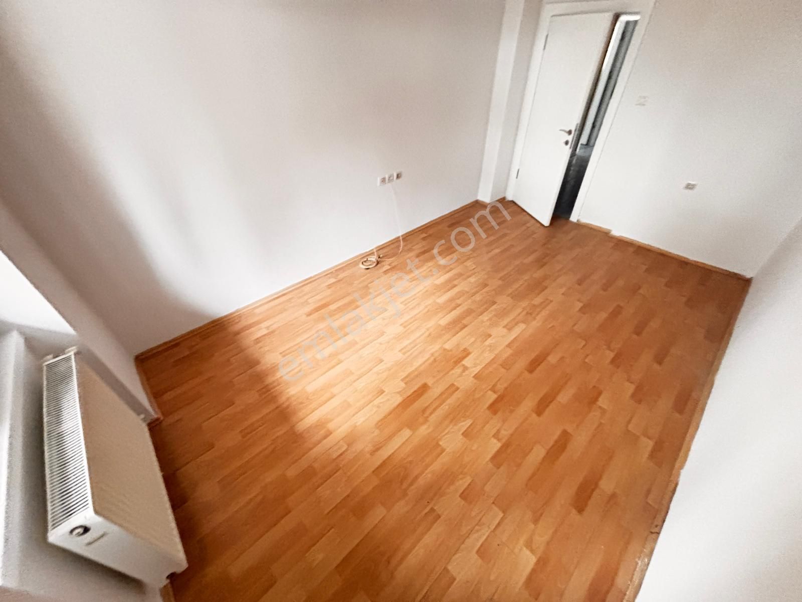 Yılmaz Gayrimenkul Den Andiçen Mah 3+1 Kat Konumunda Katta Tek Daire 130 M2 2.999 Pazarlıkl - Görsel 14