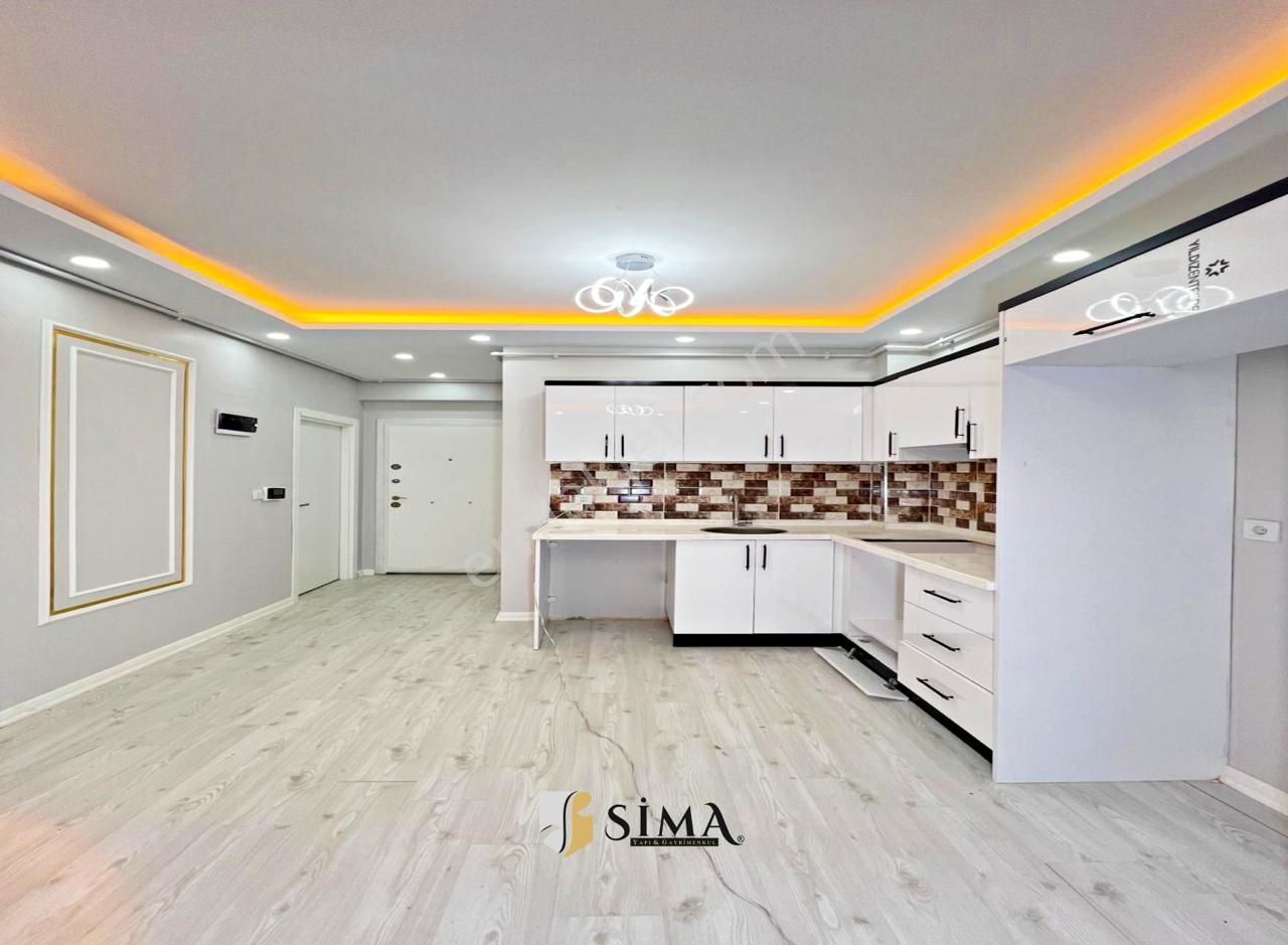 Güvenlikli Site İçerisinde Metrobüse Yakın Sıfır 2+1 Satılık Arakat Daire - Görsel 12