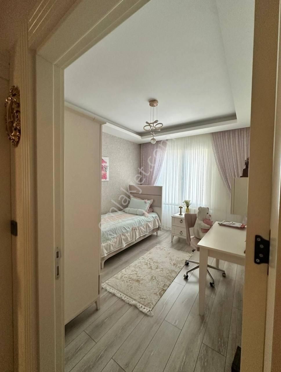 Yenibosna'da Sahibinden Kiralık 3+1 Daire ☑️ Açıklama Okuyun Lütfen - Görsel 10