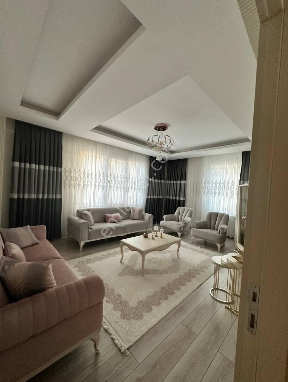 Yenibosna'da Sahibinden Kiralık 3+1 Daire ☑️ Açıklama Okuyun Lütfen