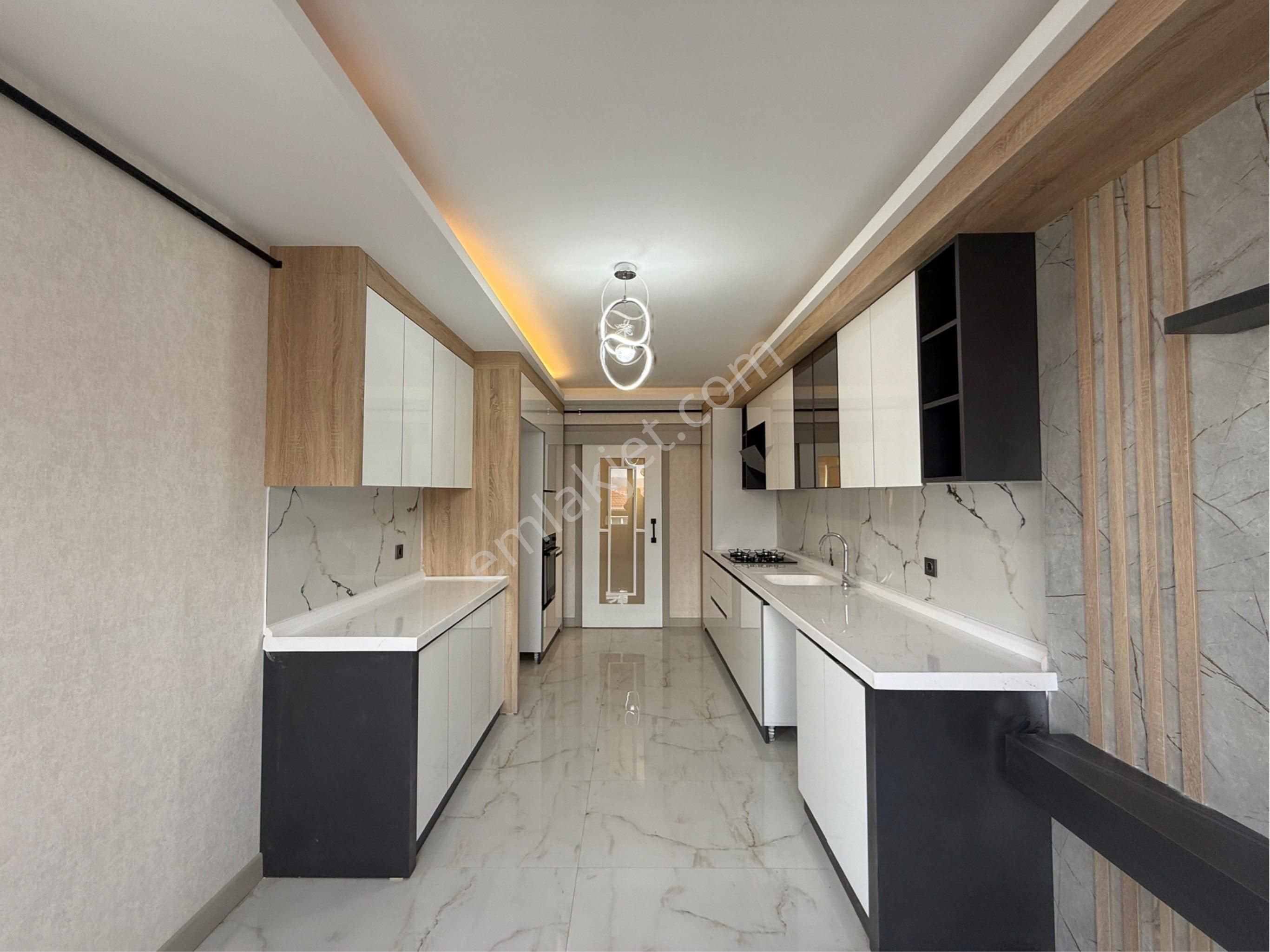 Karakaya Mah. Botanik Parkın Yanında Lüx Yapılı Sıfır Bina - Görsel 35