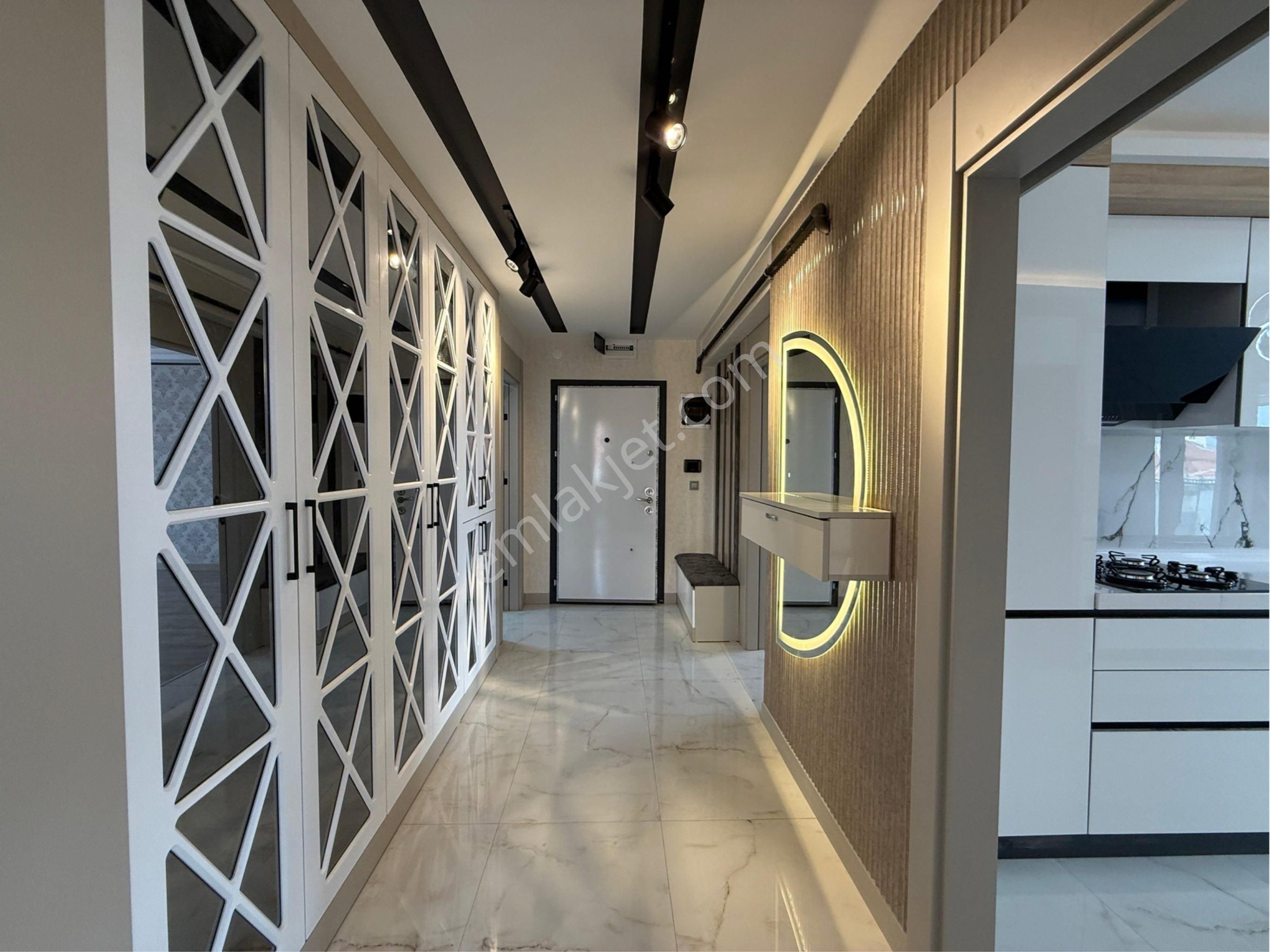 Karakaya Mah. Botanik Parkın Yanında Lüx Yapılı Sıfır Bina - Görsel 11