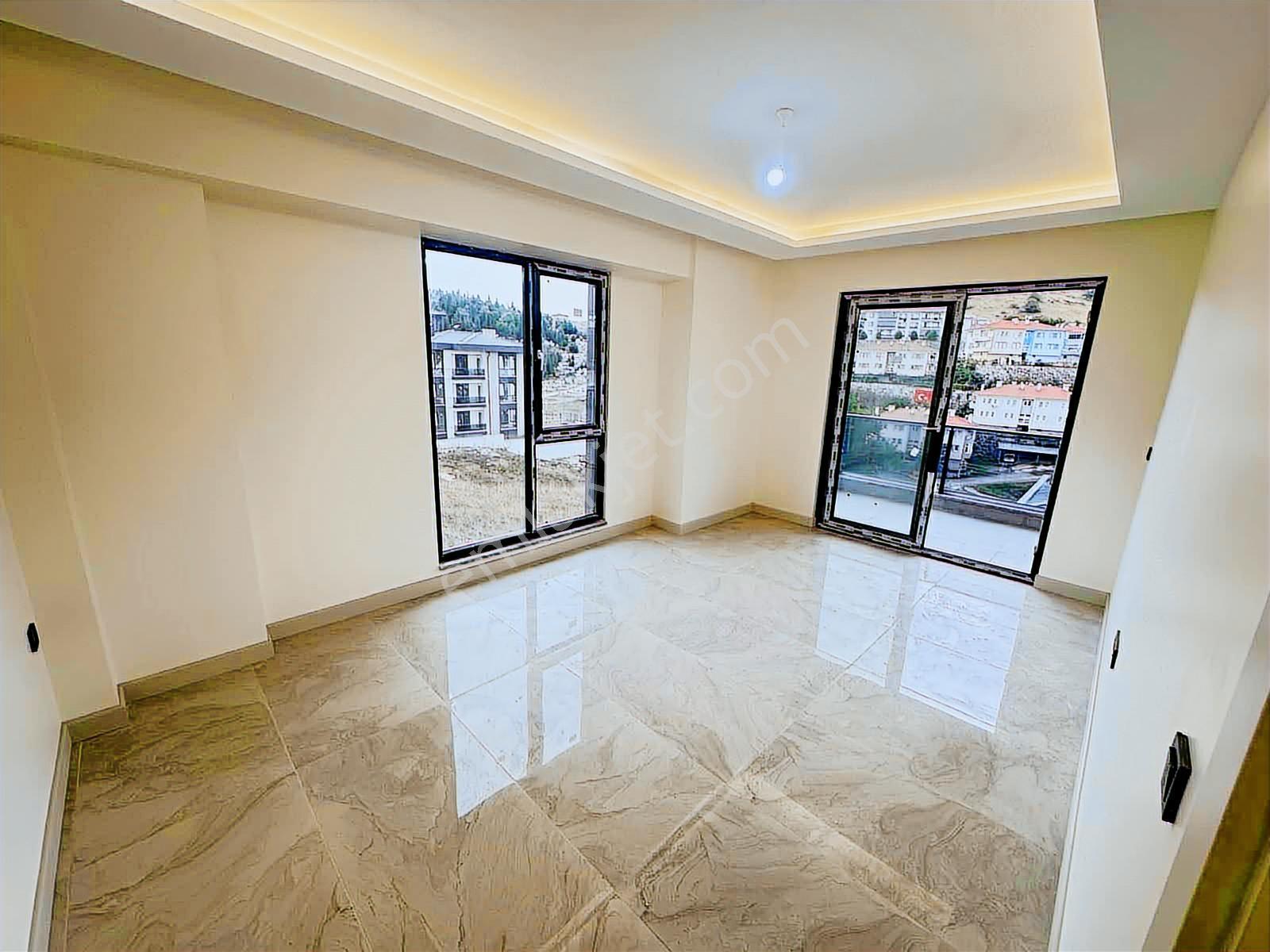 Serdivan İstiklal Mah.satılık 4+1 Kapalı Garajlı Lüks Daire - Görsel 12