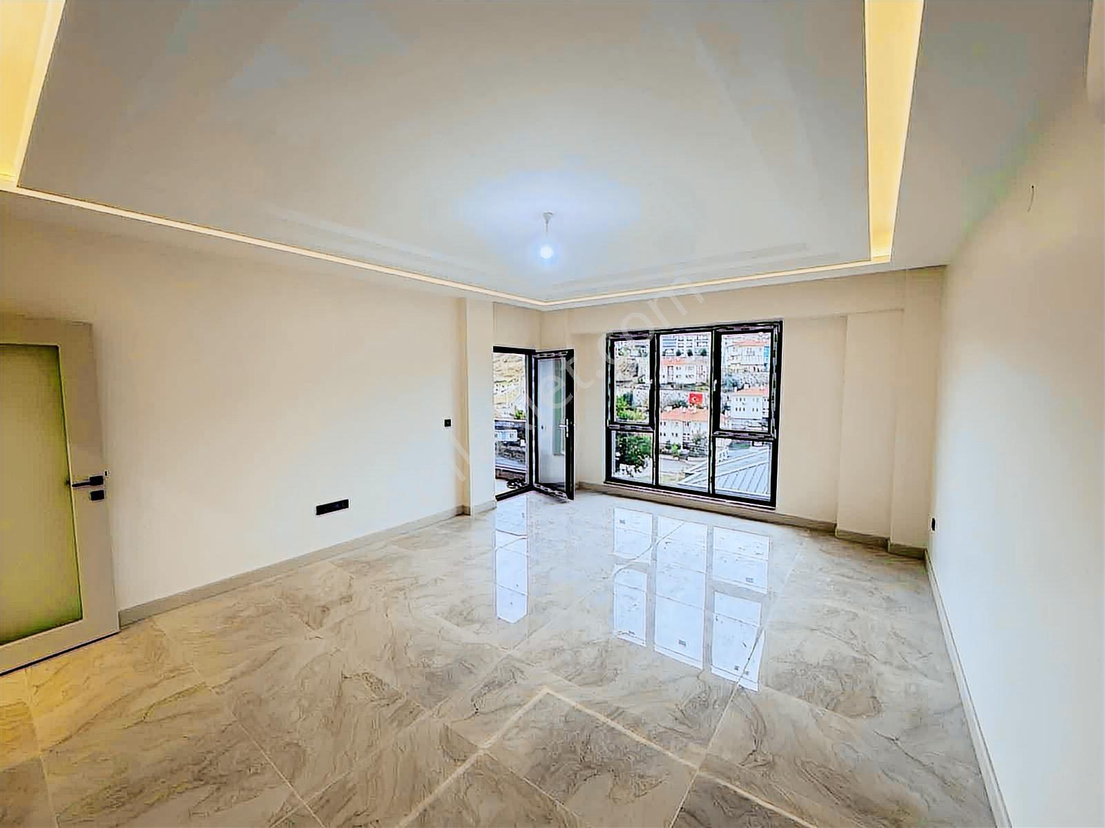 Serdivan İstiklal Mah.satılık 4+1 Kapalı Garajlı Lüks Daire - Görsel 8
