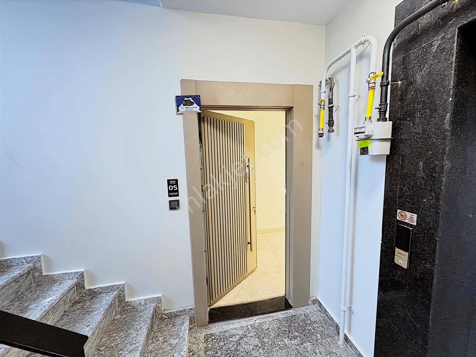 Serdivan İstiklal Mah.satılık 4+1 Kapalı Garajlı Lüks Daire - Görsel 28