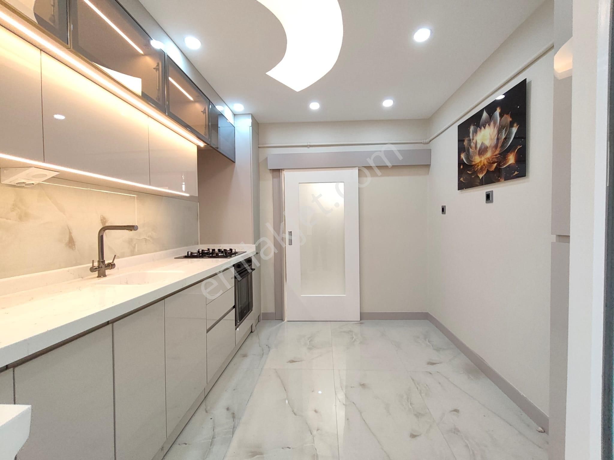 Yılmaz Gayrimenkulden Ultra Lüks Ful Şahane Yapı Kacırılmayacak 3+1 Fırsat Dairesi - Görsel 24