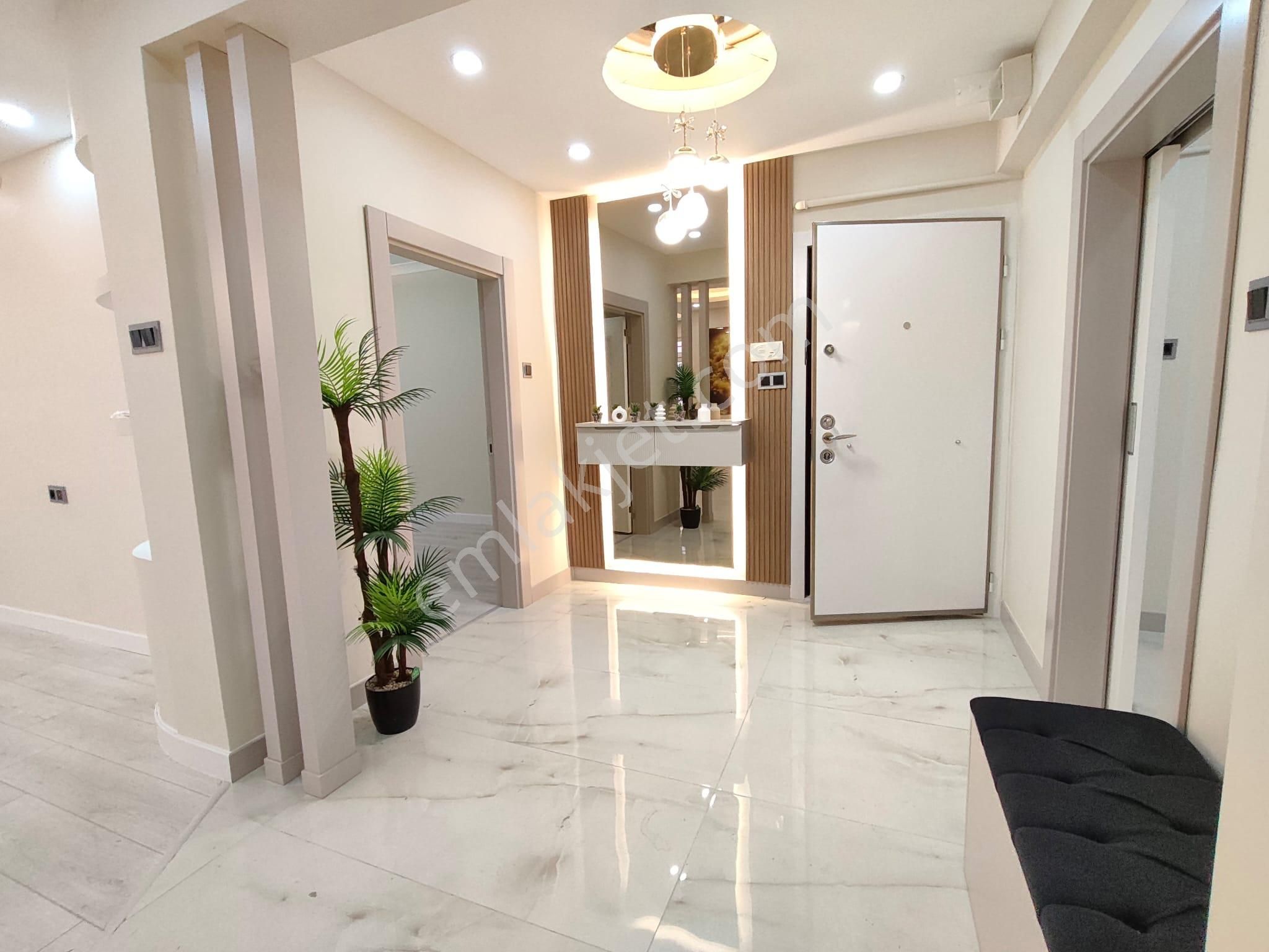 Yılmaz Gayrimenkulden Ultra Lüks Ful Şahane Yapı Kacırılmayacak 3+1 Fırsat Dairesi - Görsel 5