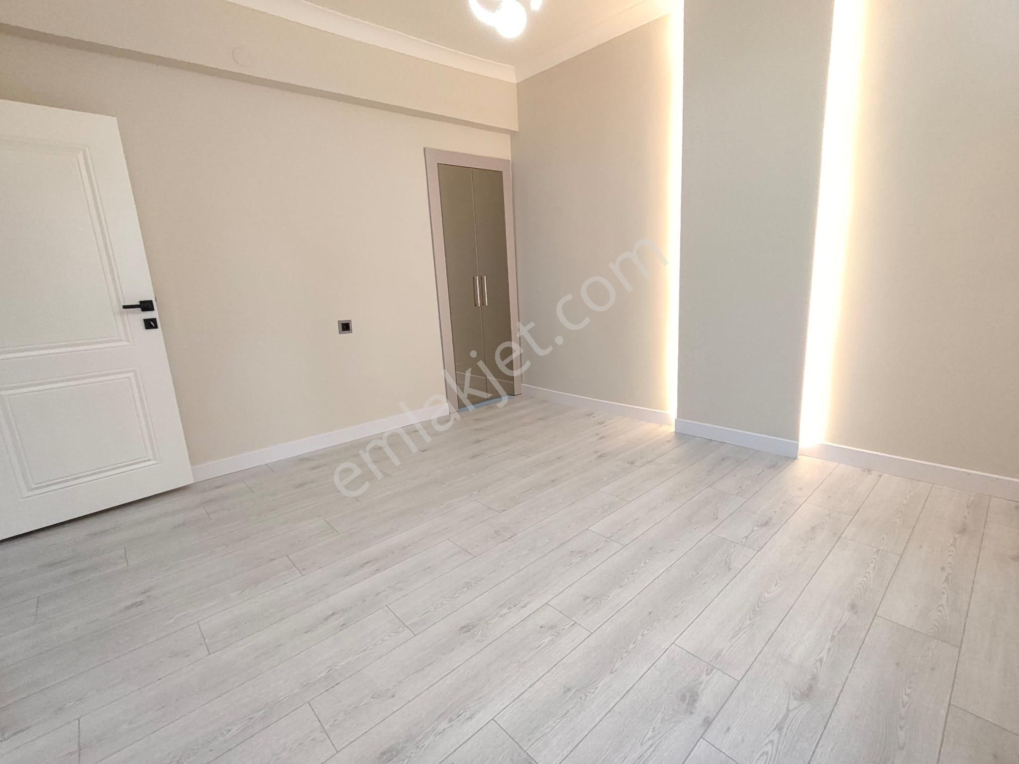 Yılmaz Gayrimenkulden Ultra Lüks Ful Şahane Yapı Kacırılmayacak 3+1 Fırsat Dairesi - Görsel 18