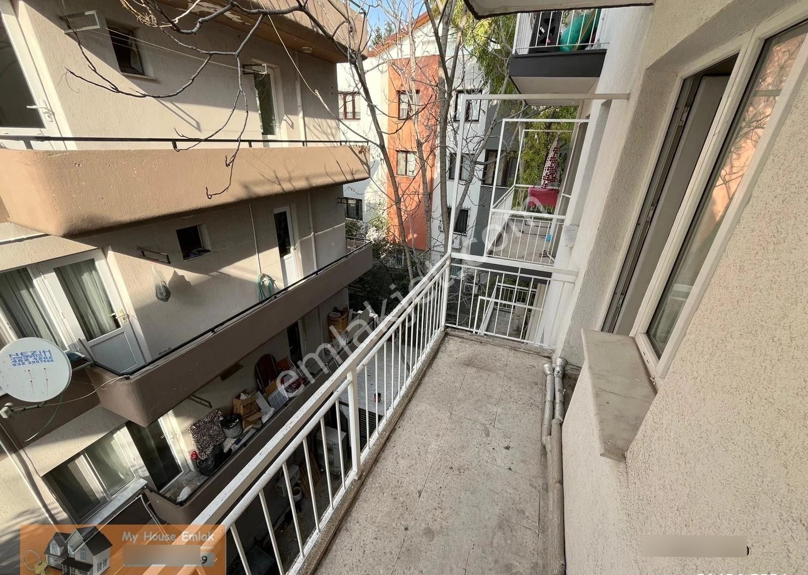 Buca’nın En İşlek Noktası Menderes Caddesi’nde Satılık Arakat 3+1 Geniş Daire - Görsel 11