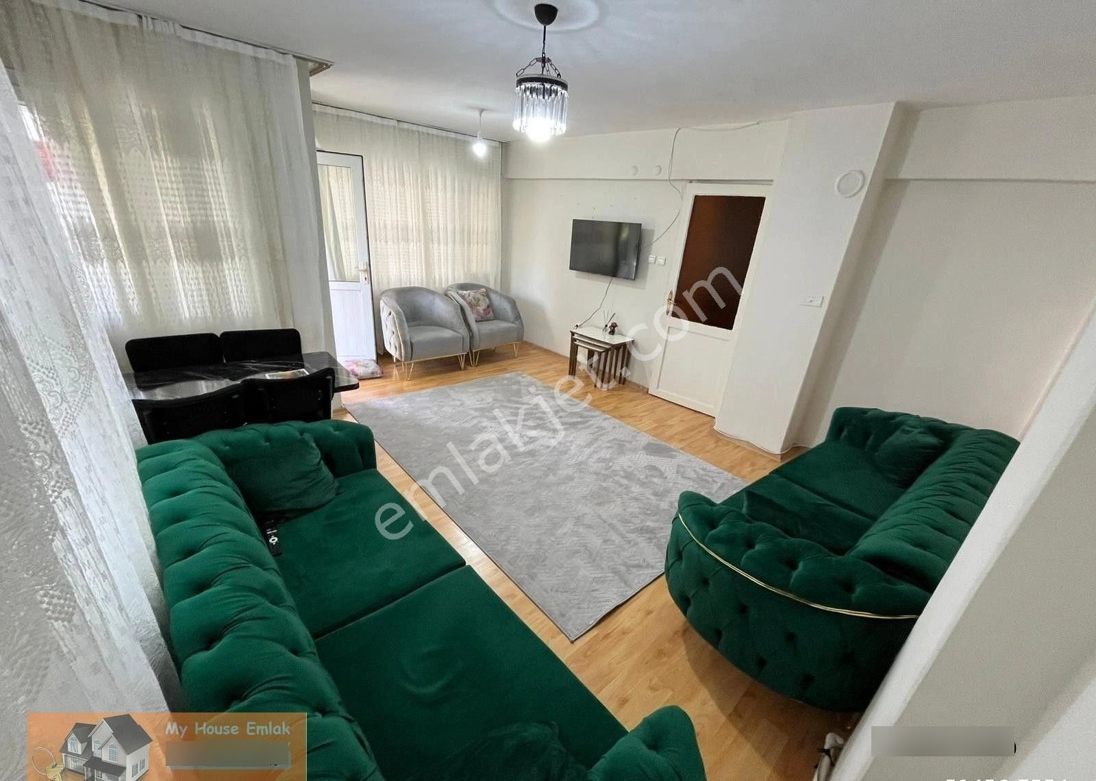 Buca’nın En İşlek Noktası Menderes Caddesi’nde Satılık Arakat 3+1 Geniş Daire