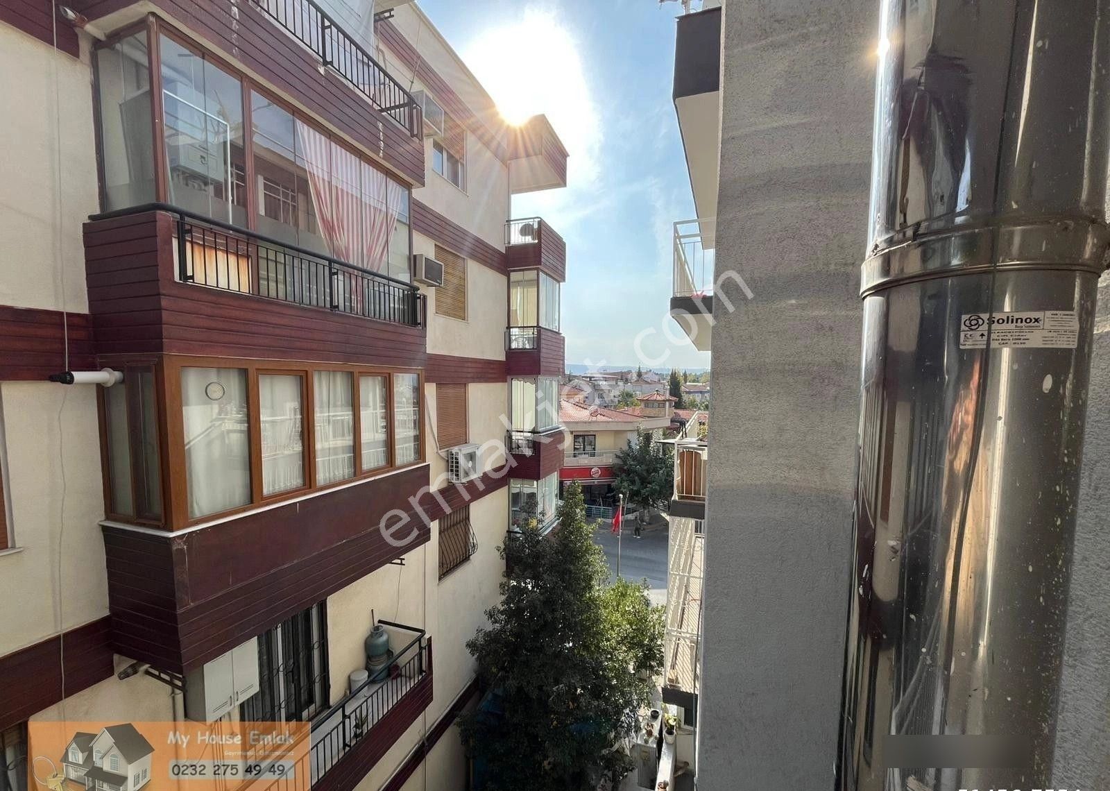 Buca’nın En İşlek Noktası Menderes Caddesi’nde Satılık Arakat 3+1 Geniş Daire - Görsel 2