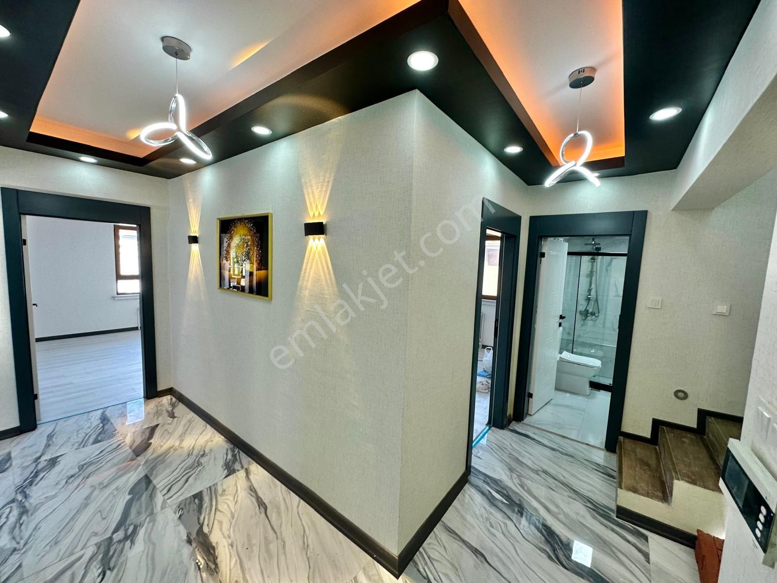 Yılmaz Gayrimenkulden Kacırılmayacak Teras Ful Yapılı Şahane Daire 4+1 Fırsat Dairesi - Görsel 7