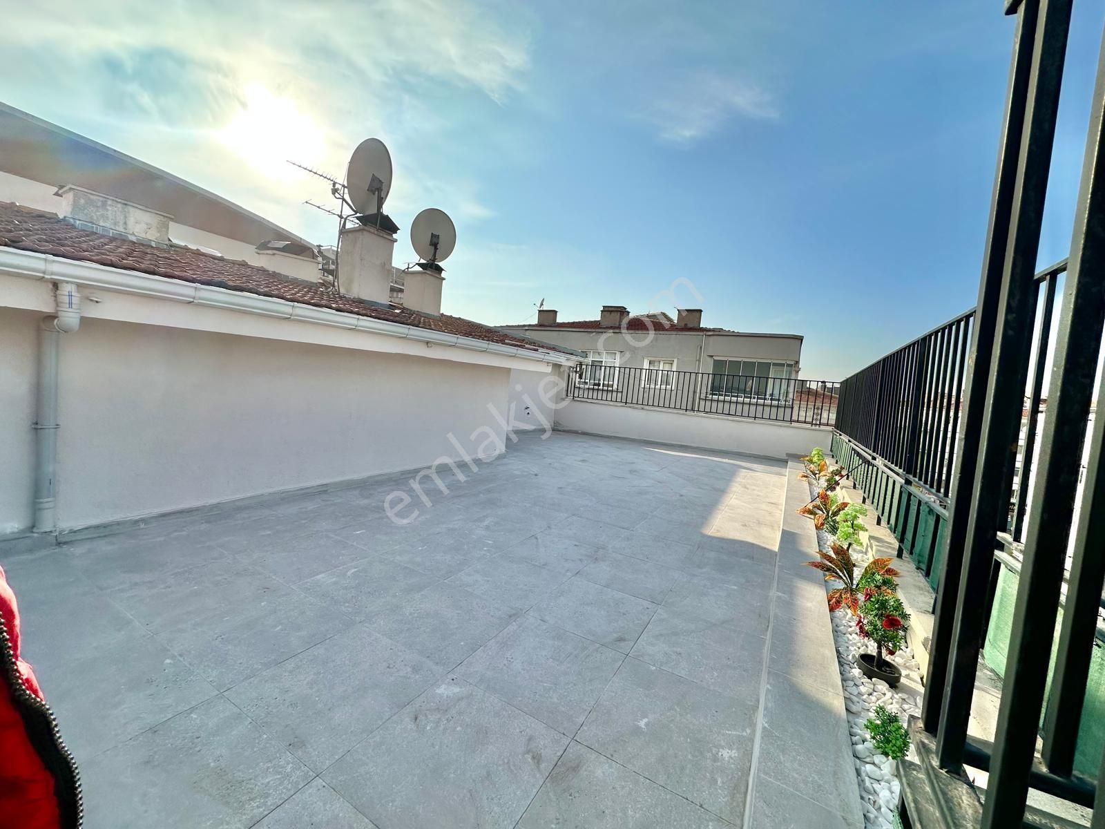 Yılmaz Gayrimenkulden Kacırılmayacak Teras Ful Yapılı Şahane Daire 4+1 Fırsat Dairesi - Görsel 11