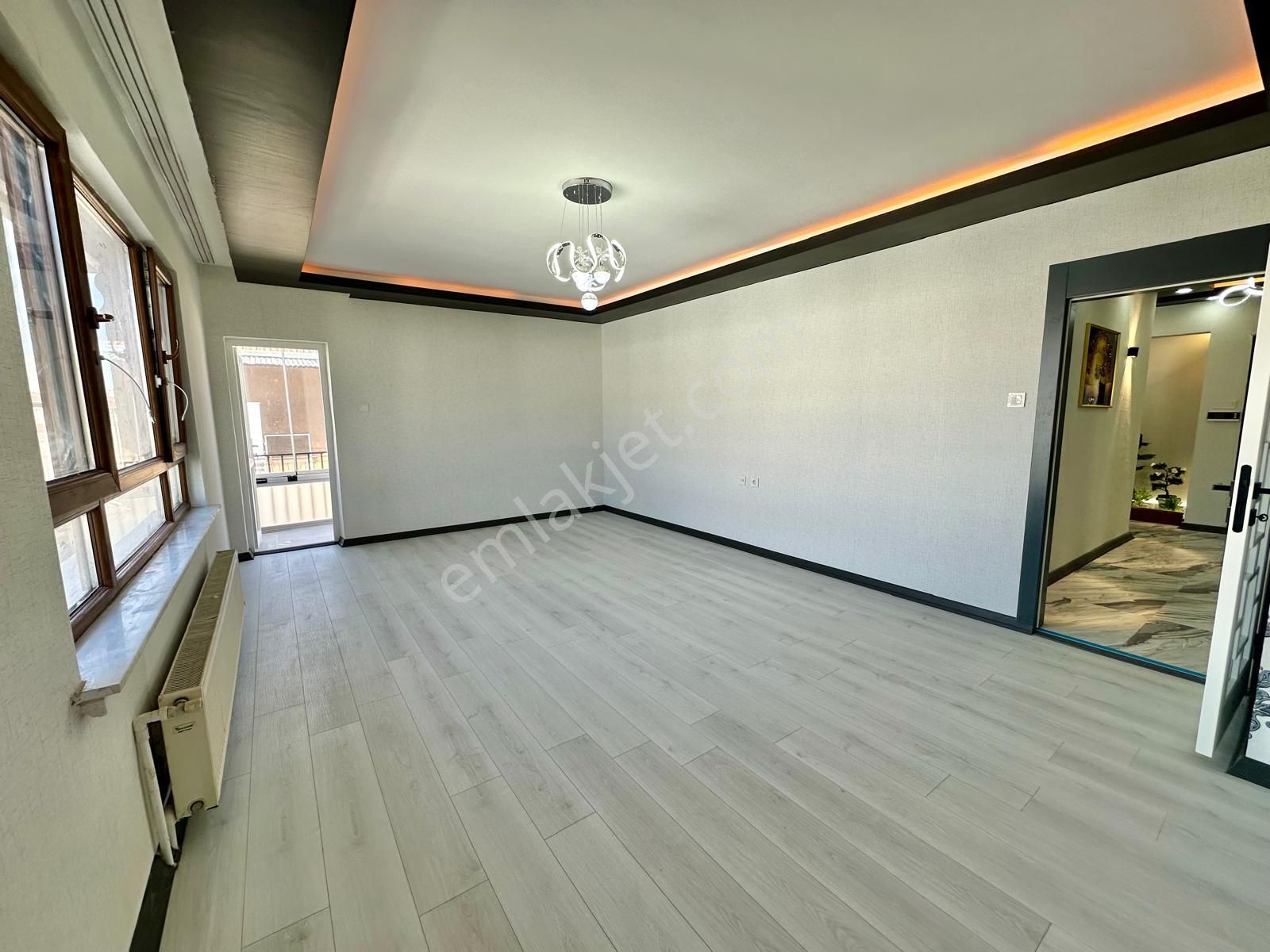 Yılmaz Gayrimenkulden Kacırılmayacak Teras Ful Yapılı Şahane Daire 4+1 Fırsat Dairesi - Görsel 4