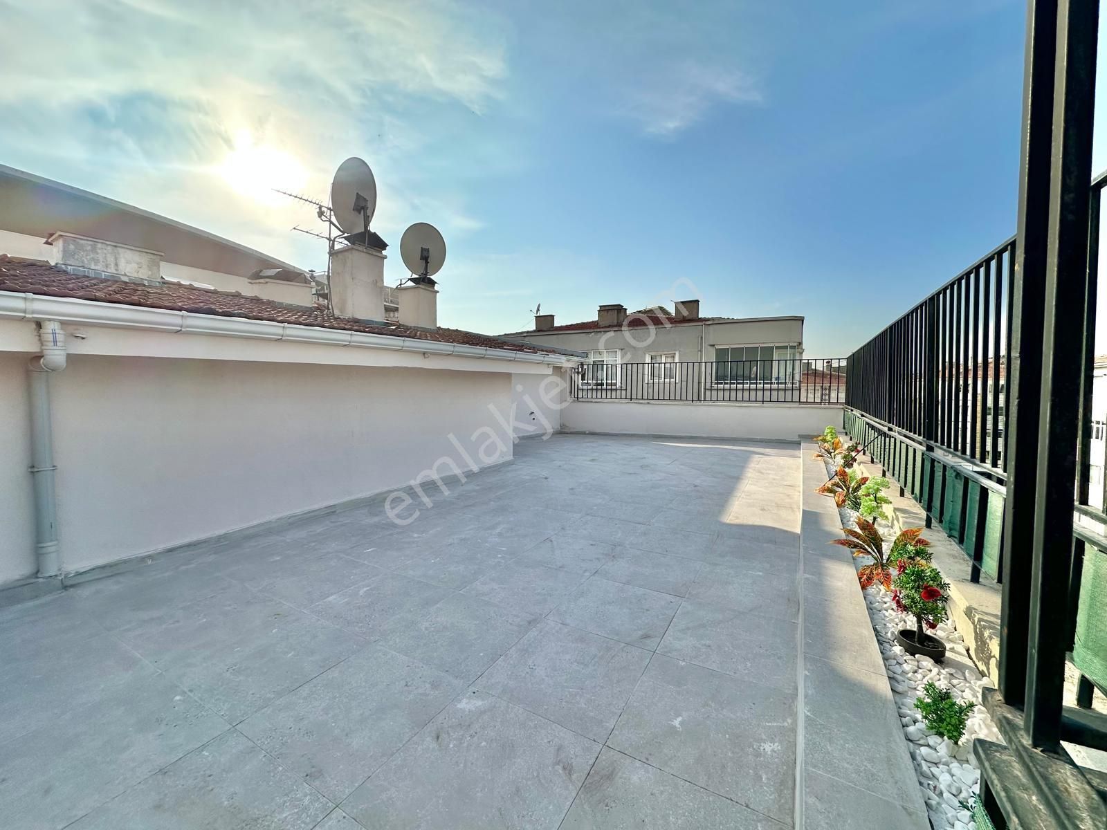 Yılmaz Gayrimenkulden Kacırılmayacak Teras Ful Yapılı Şahane Daire 4+1 Fırsat Dairesi - Görsel 5