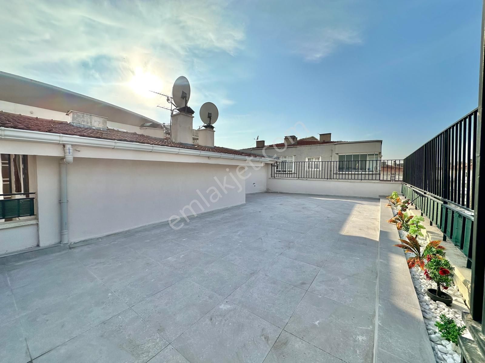 Yılmaz Gayrimenkulden Kacırılmayacak Teras Ful Yapılı Şahane Daire 4+1 Fırsat Dairesi - Görsel 10