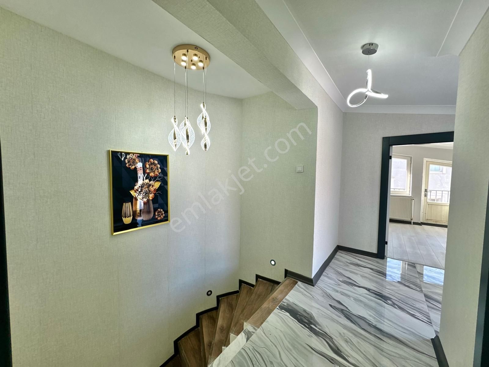 Yılmaz Gayrimenkulden Kacırılmayacak Teras Ful Yapılı Şahane Daire 4+1 Fırsat Dairesi - Görsel 6