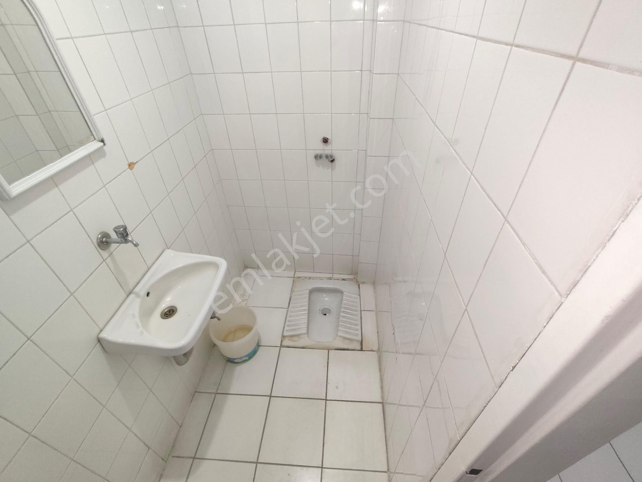 Yılmaz Gayrımenkulden Vatan Caddesi Üstü 1.arakatta Yapılı Şahane Konumda Kiralık Daire 20.000 Tl - Görsel 15