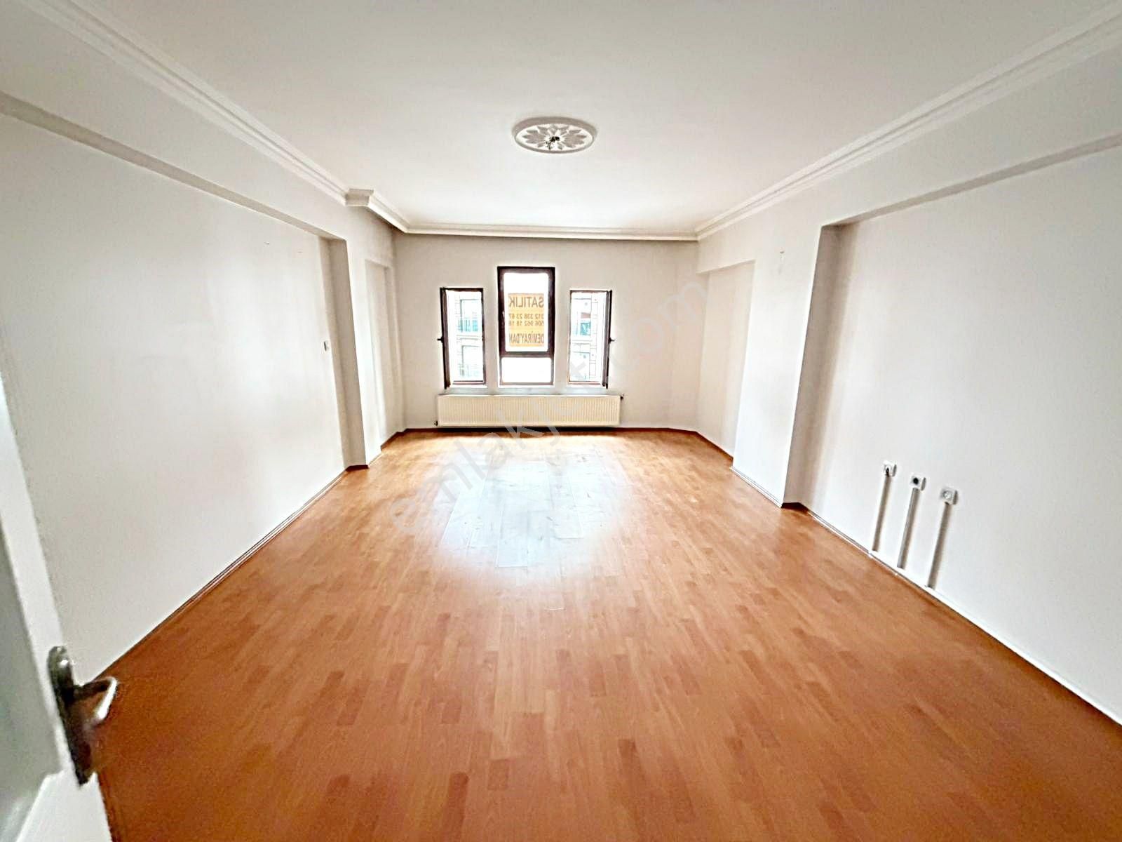 Keçiören Kanuni Mah Orta Katta 3+1 Ön Cephe Acil Satılık - Görsel 12