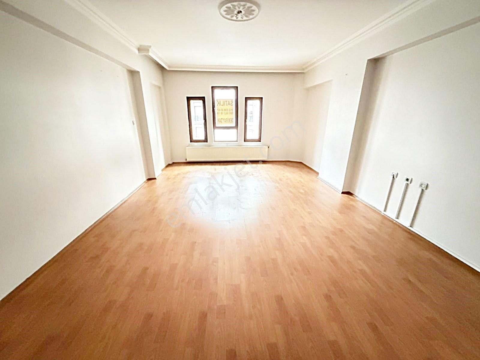 Keçiören Kanuni Mah Orta Katta 3+1 Ön Cephe Acil Satılık - Görsel 8