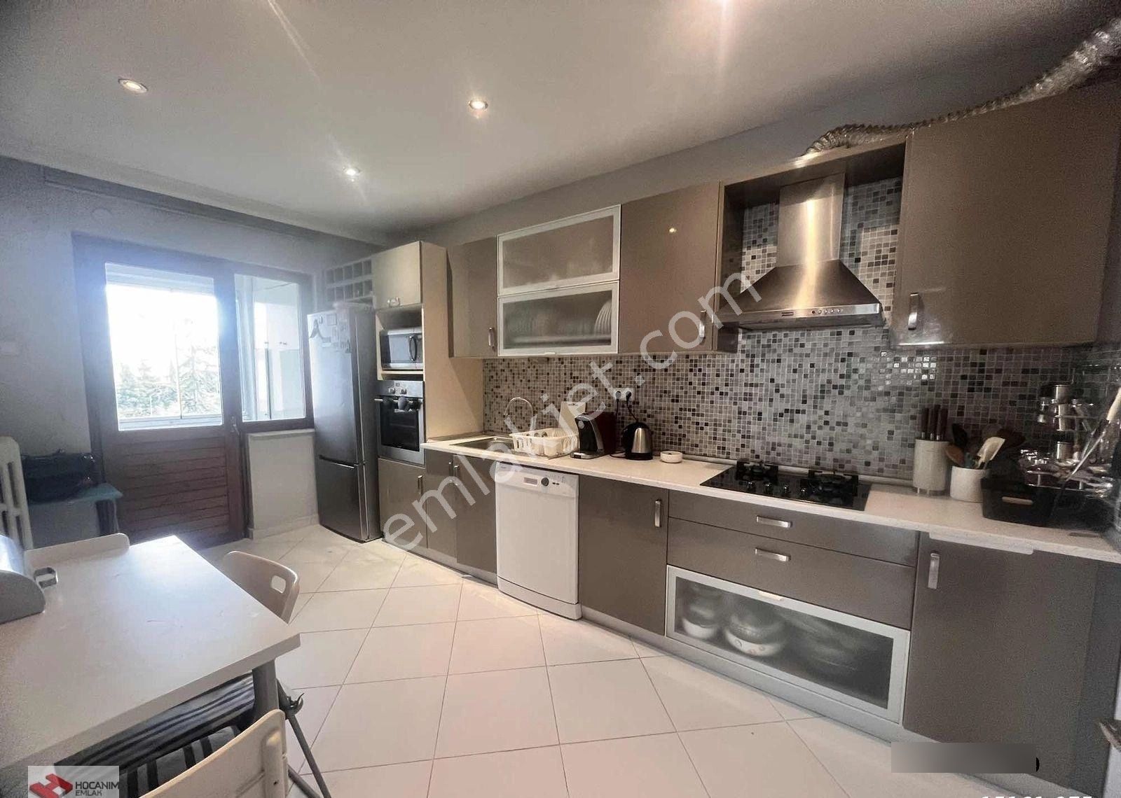 Görkem Sitesinde Manzaralı Otoparklı 3+1+kilerli - Görsel 32