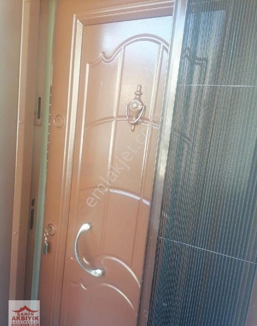 Bayraklı T.kule Mah 2+1 Ara Kat 90 M2 Paylı Mülkiyet - Görsel 11