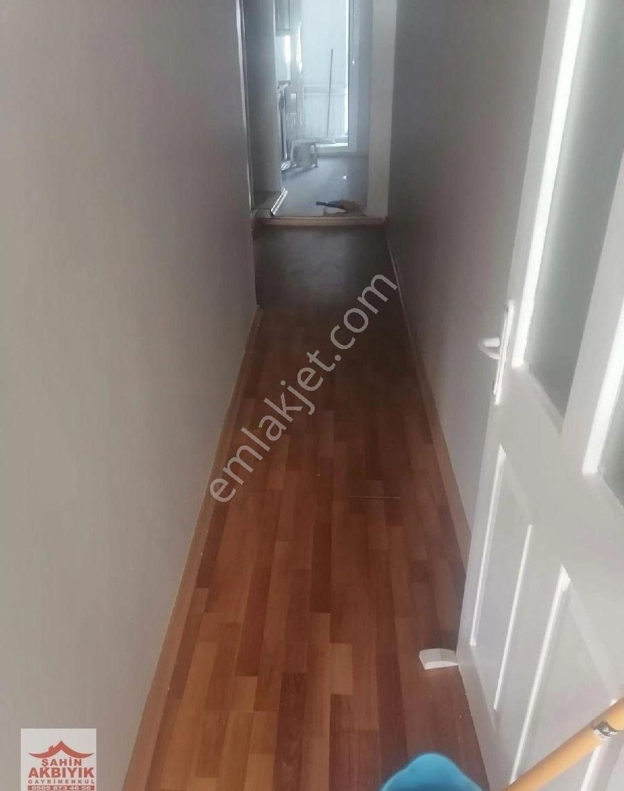 Bayraklı T.kule Mah 2+1 Ara Kat 90 M2 Paylı Mülkiyet - Görsel 6