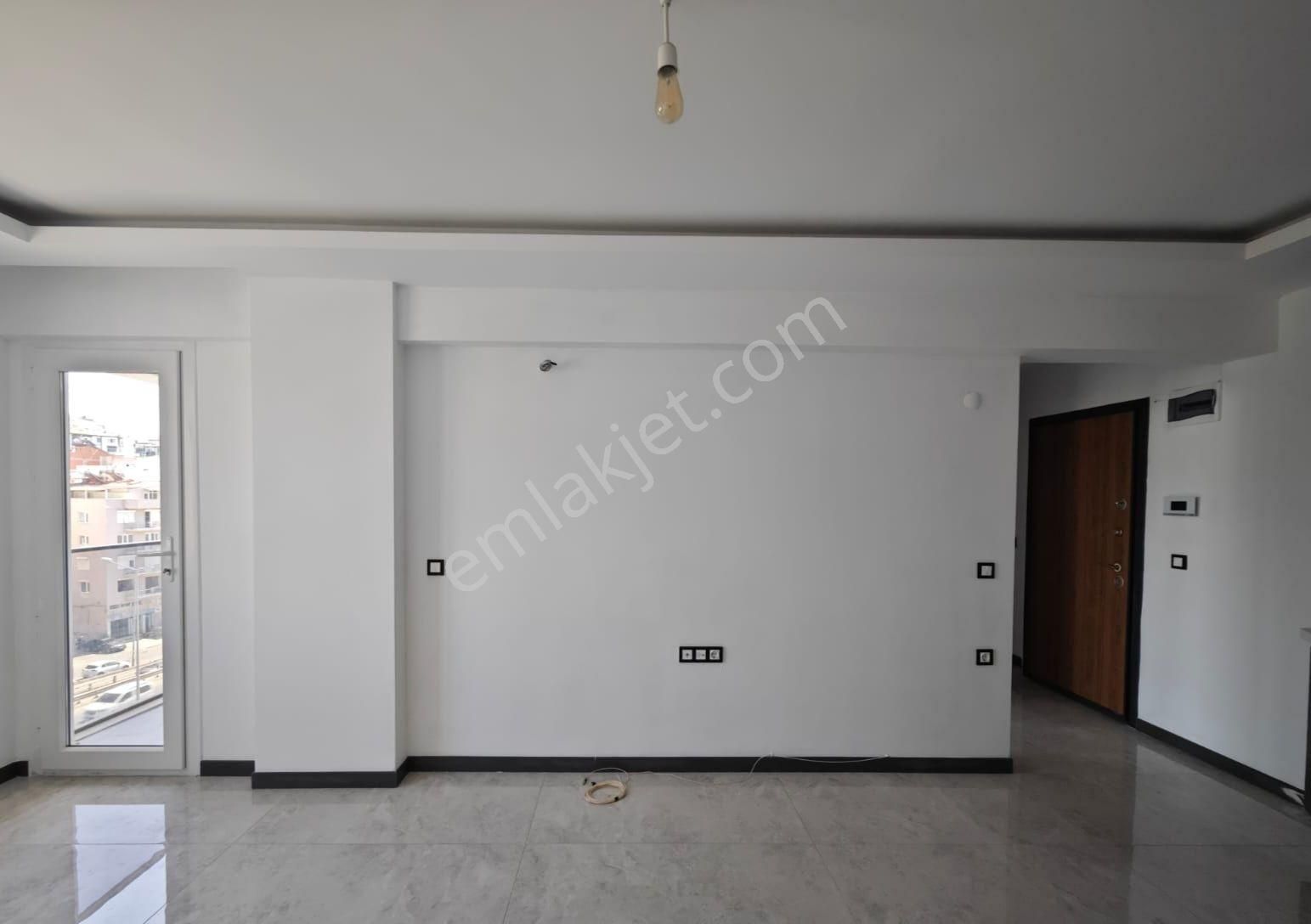 Cumhuriyet Mahallesi'nde Kiralık Geniş 1+1 - Görsel 12