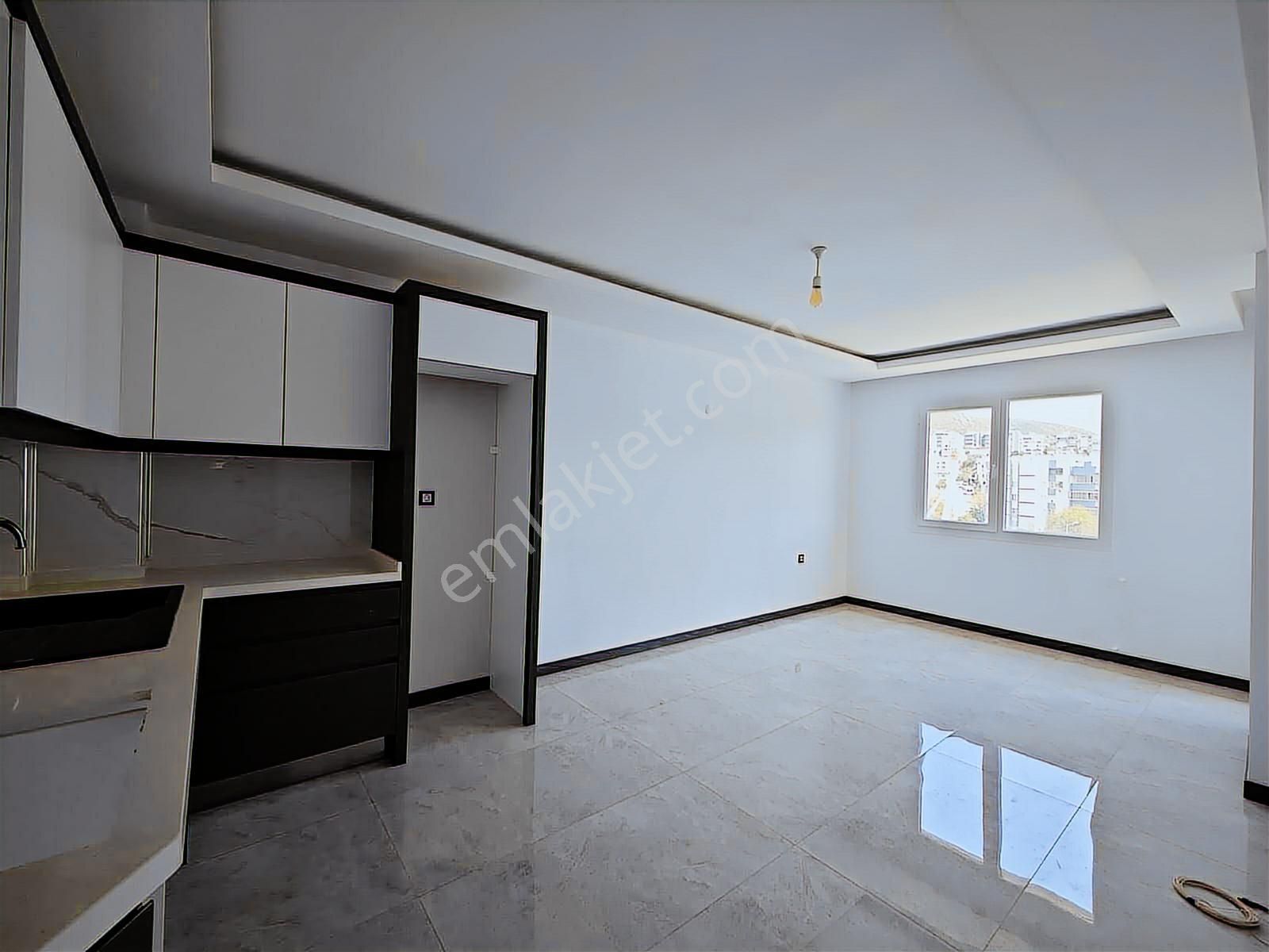 Cumhuriyet Mahallesi'nde Kiralık Geniş 1+1 - Görsel 10