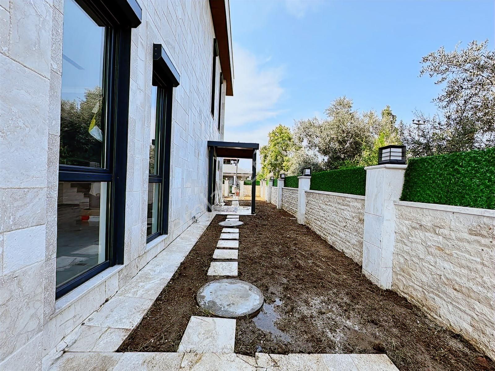 Antalya'da 450 M2 7+1 Havuz 4 Katlı Asansör Ultra Lüks İskanlı - Görsel 30